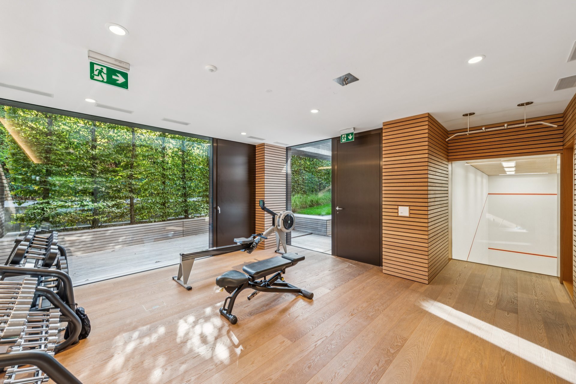 Interior view 6