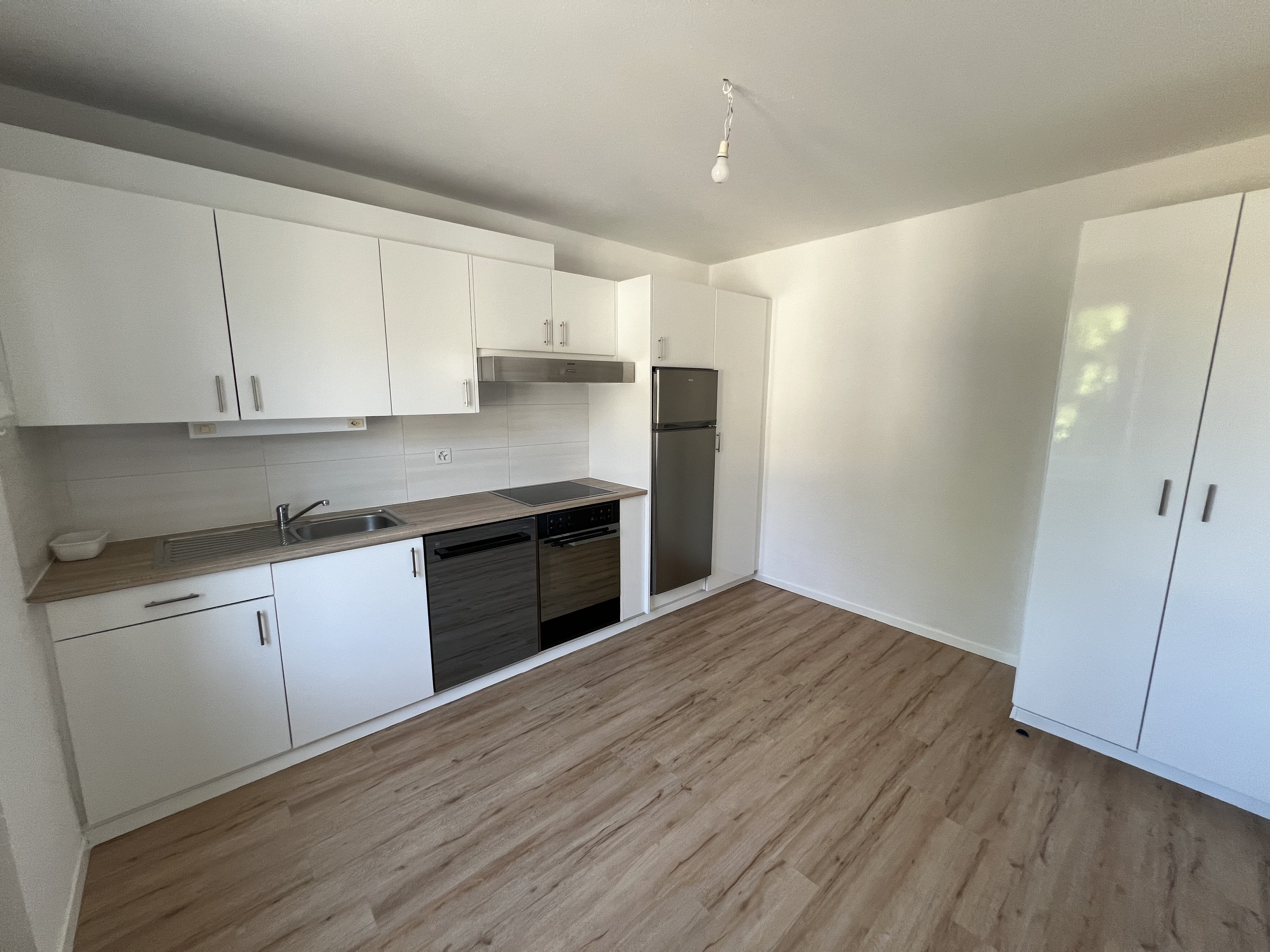 Interior view 6