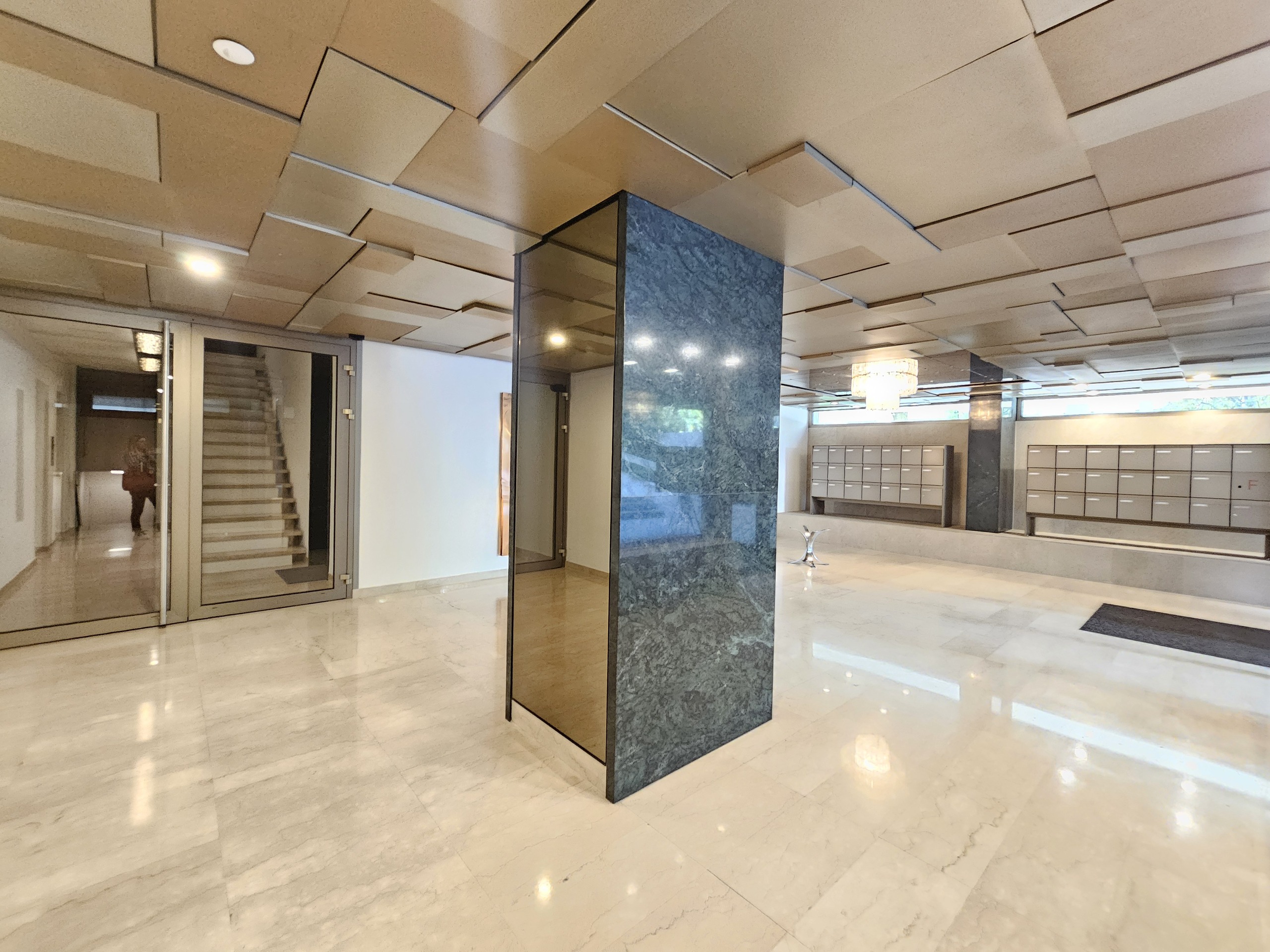 Interior view 3