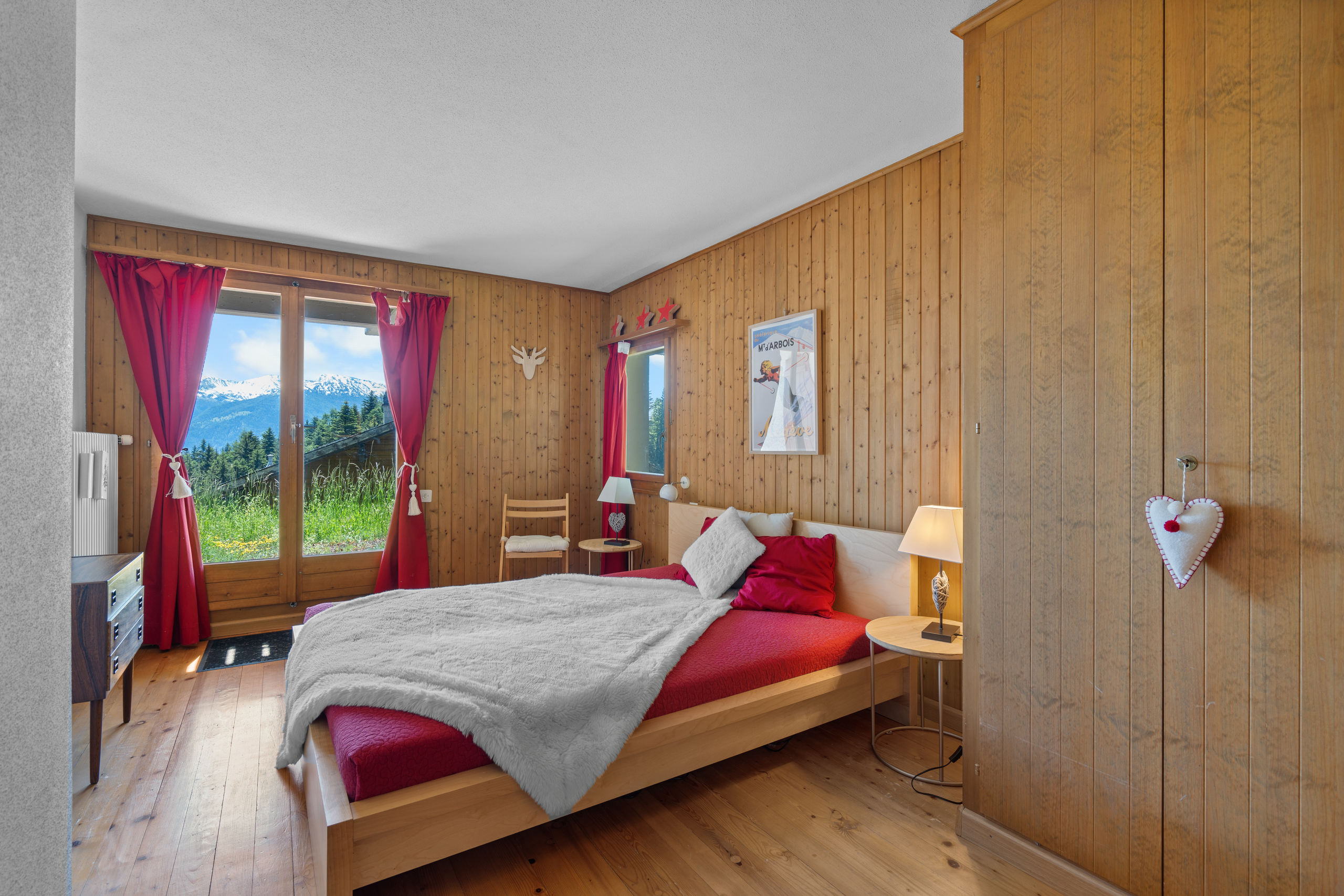 Interior view 4