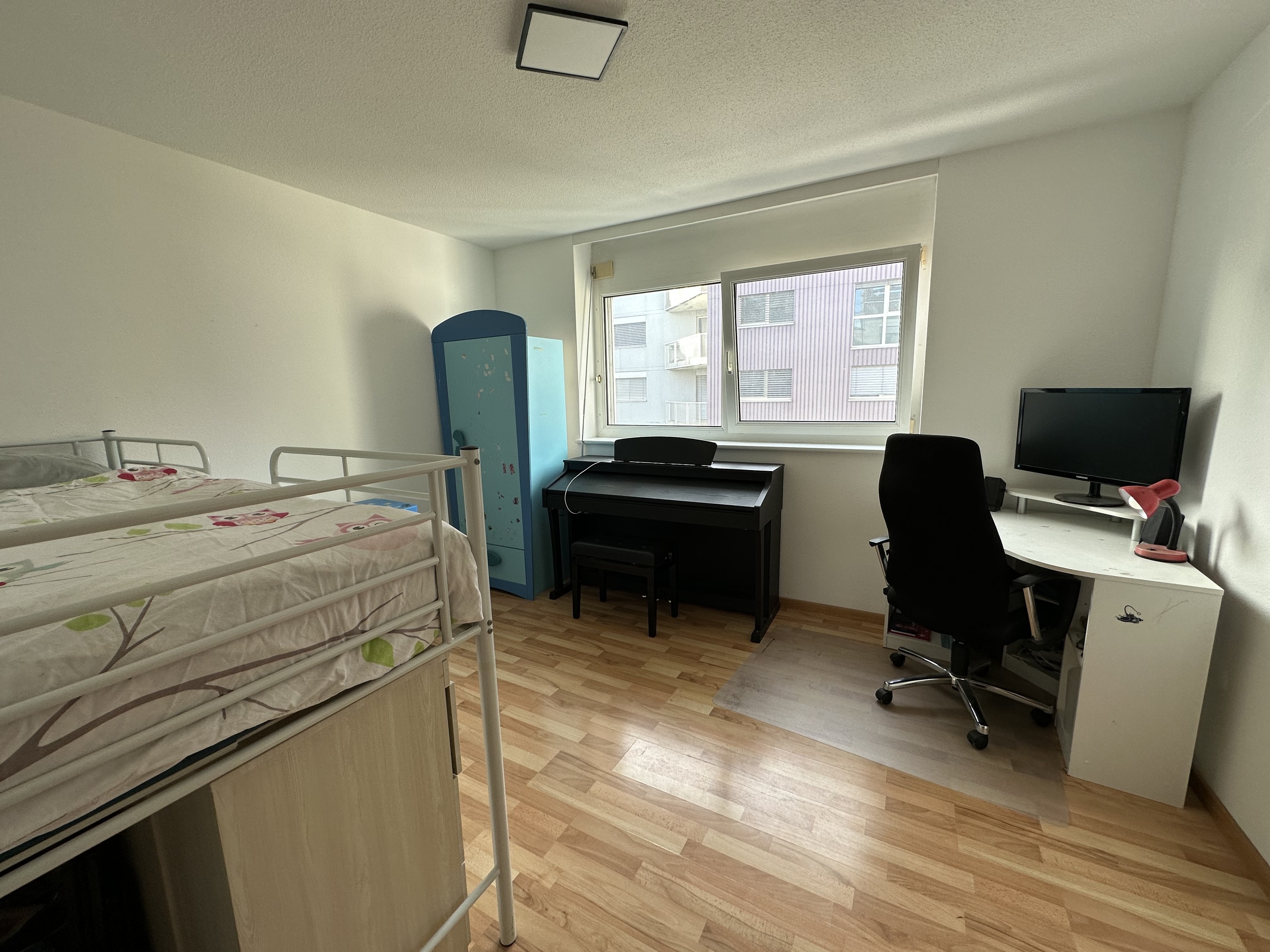 Photo 8