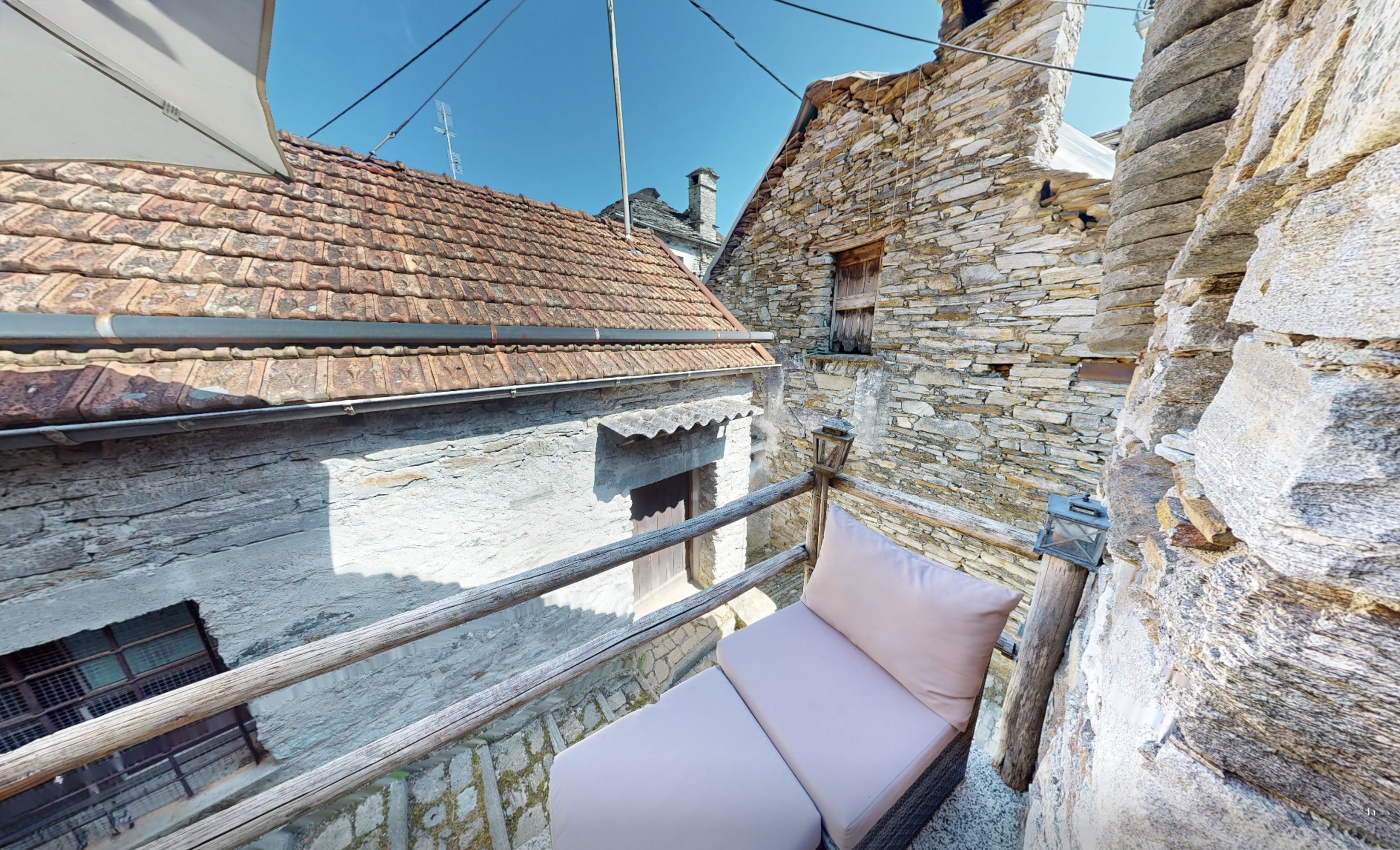 Vista esteriore 1