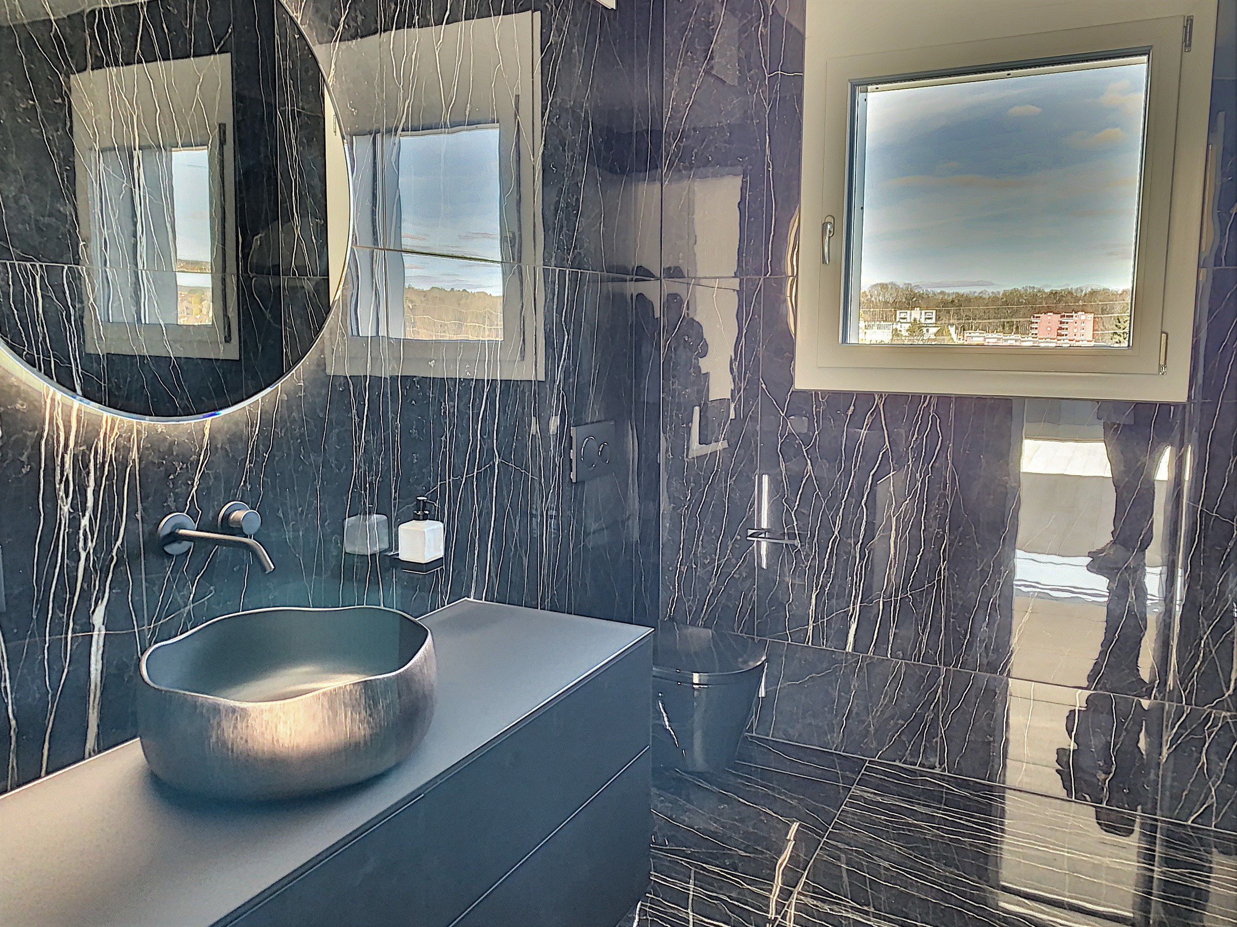 Toilettes visiteurs Toilettes visiteurs