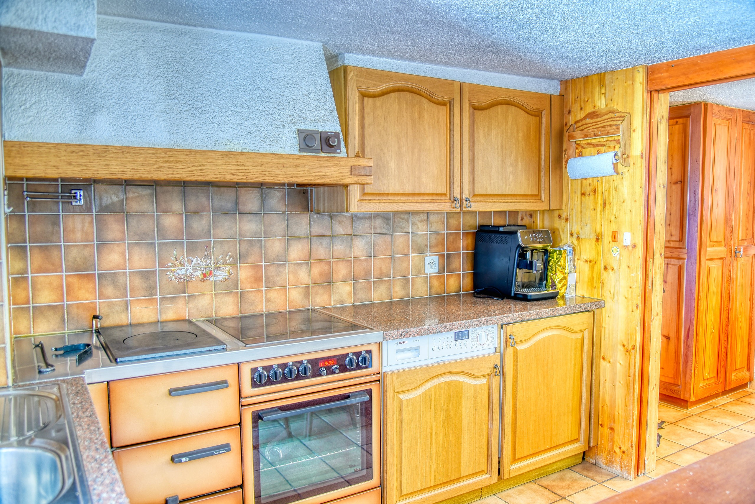 Chalet Nax - Cuisine au rez-de-chaussée