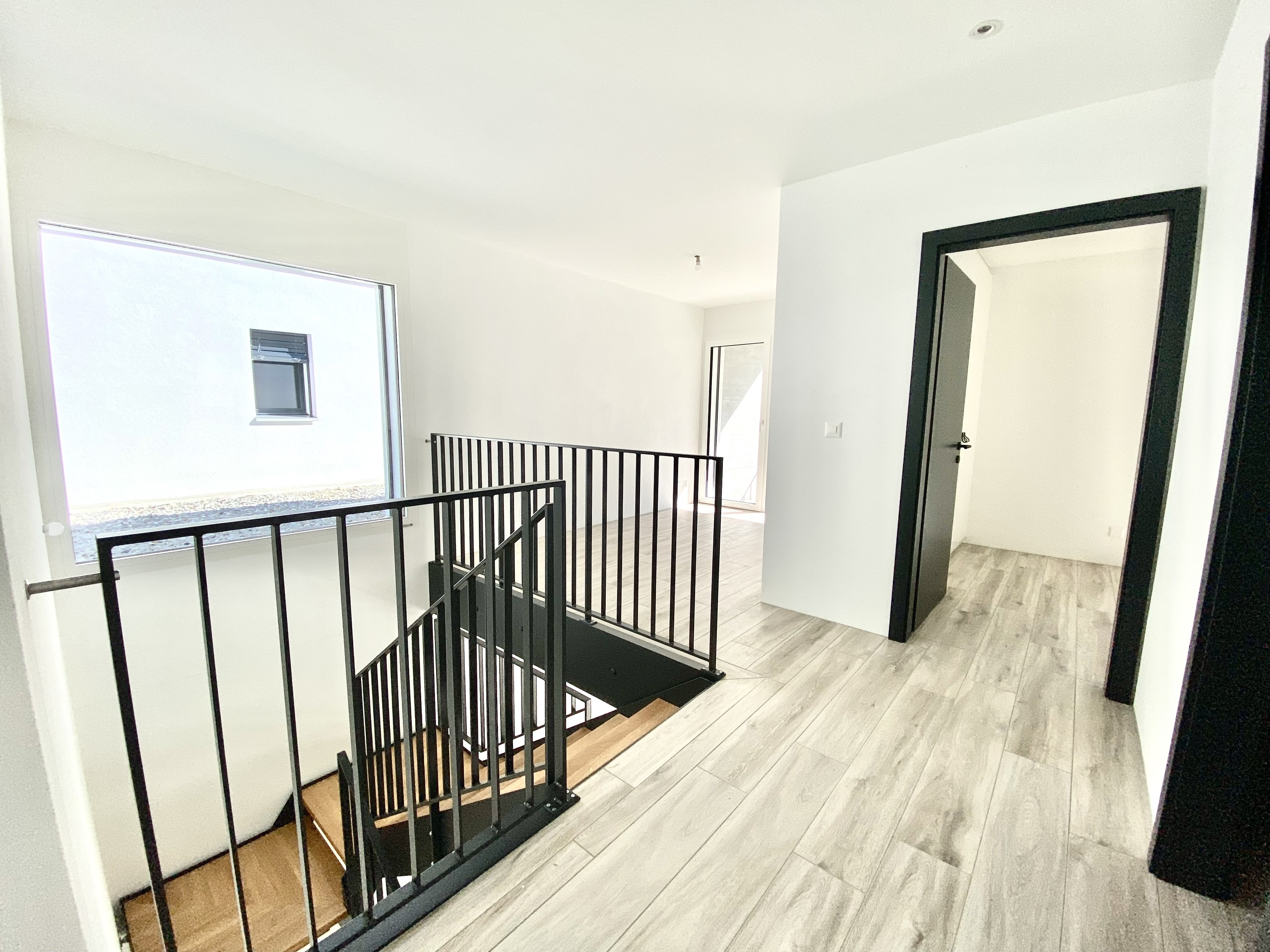 Interior view 10