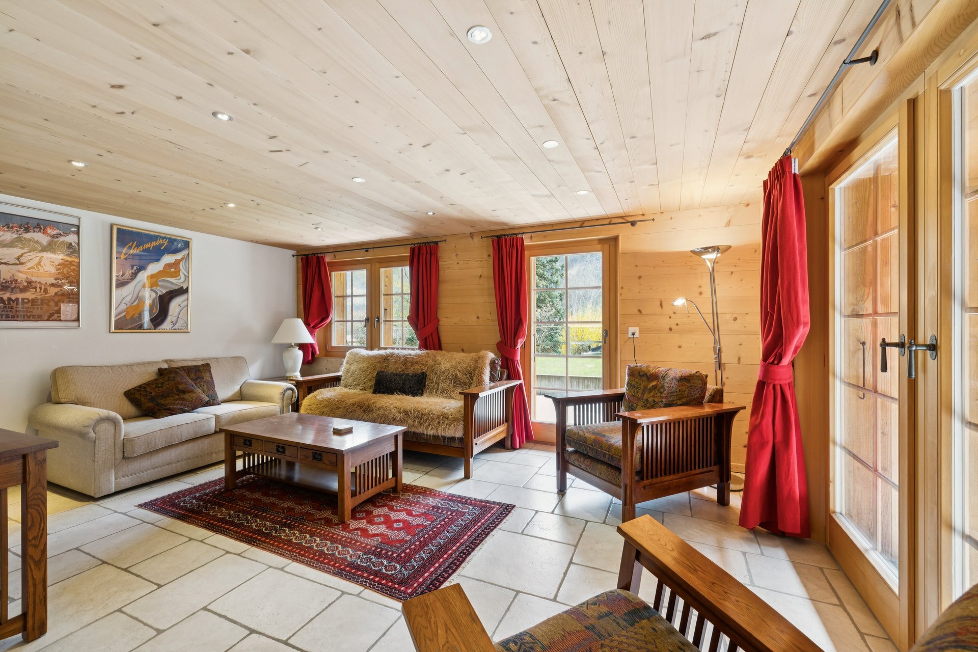 Interior view 6