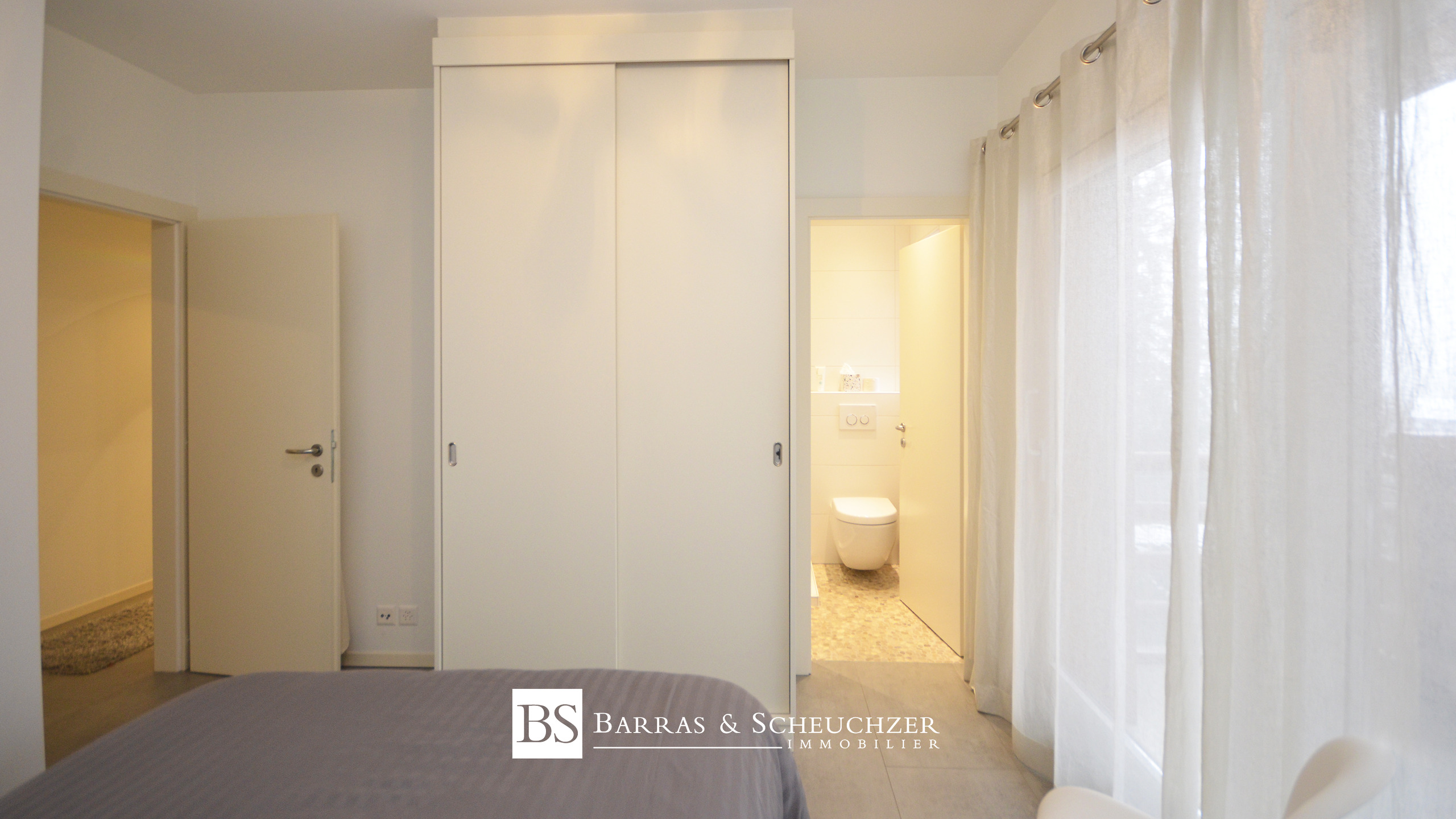 1er étage:  chambre à coucher 1