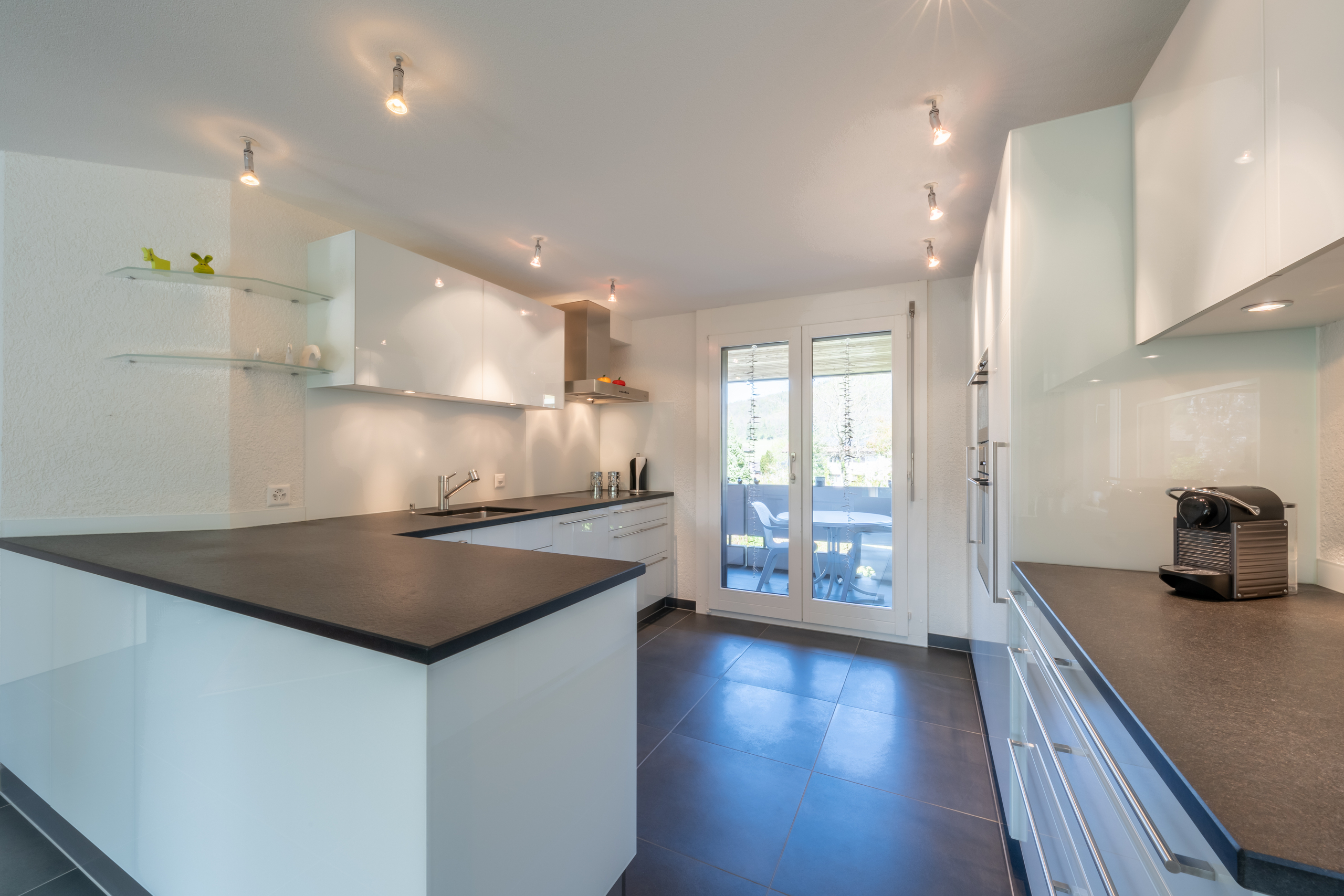 helle moderne Küche helle moderne Küche