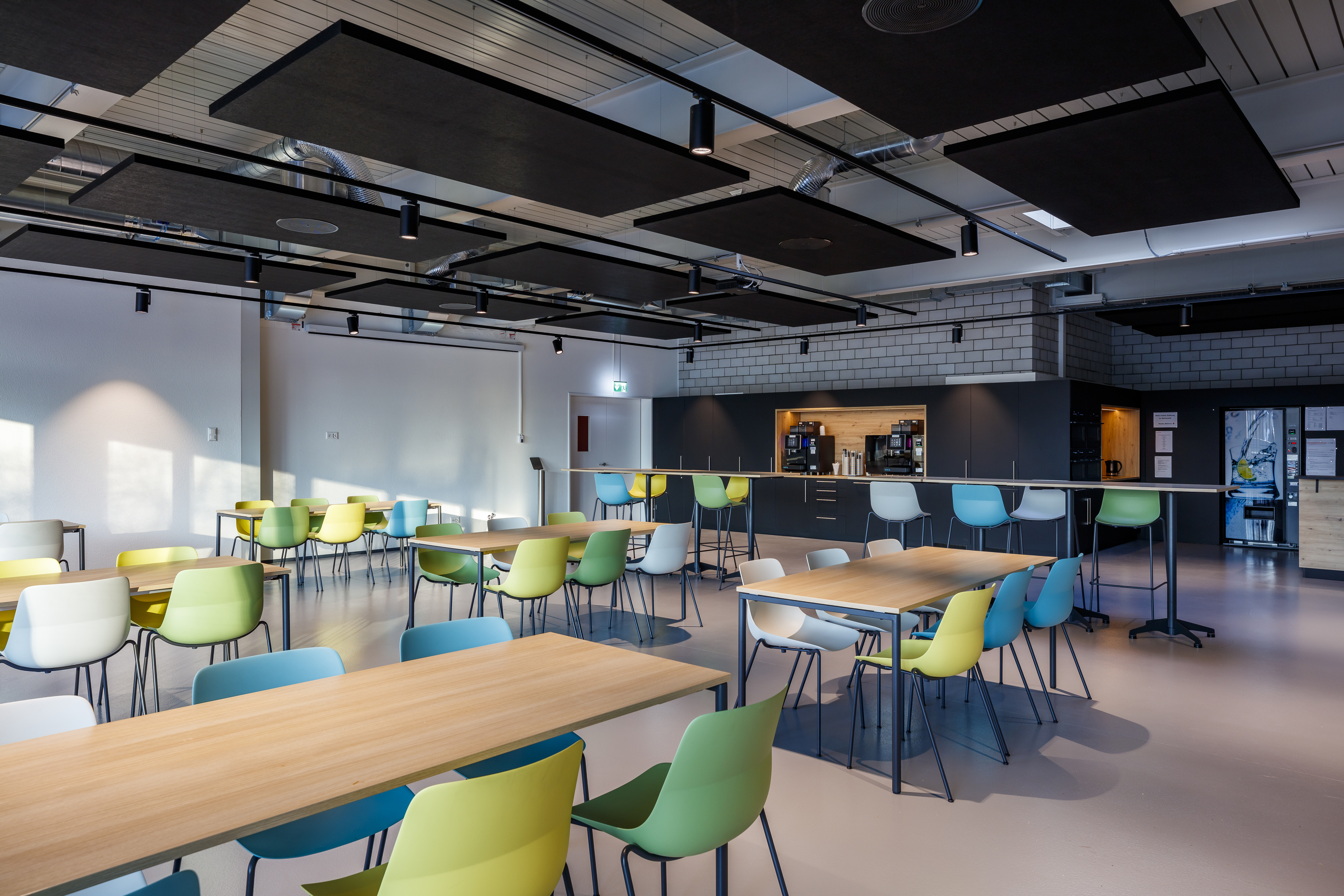 Interior view 6