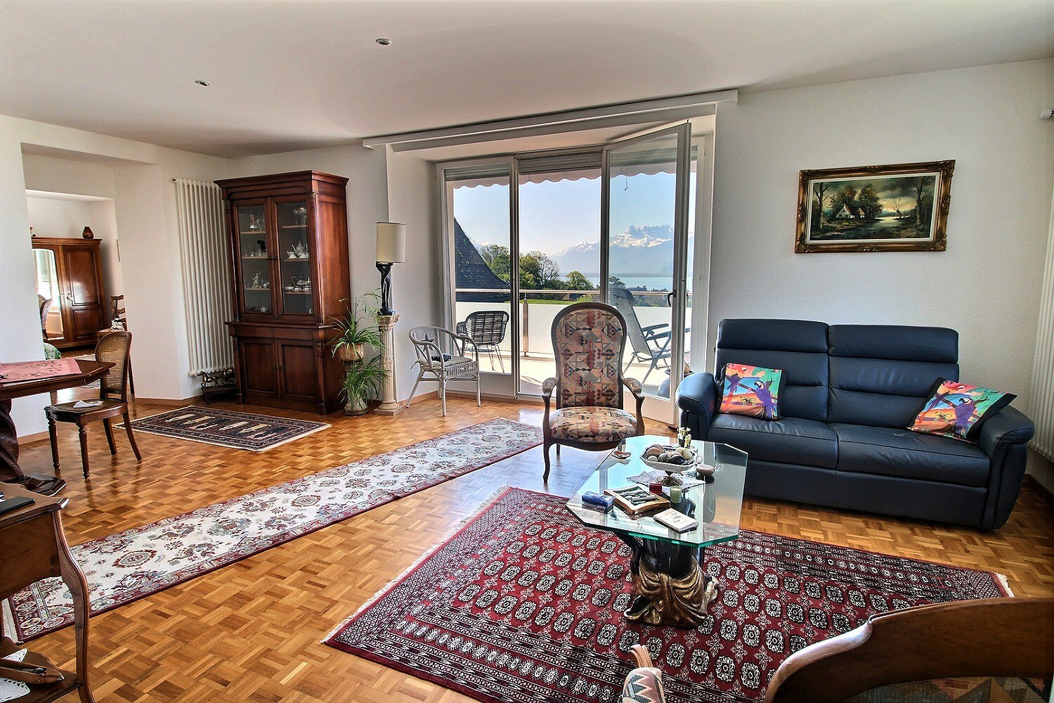 Appt. rez supérieur: séjour/coin à manger