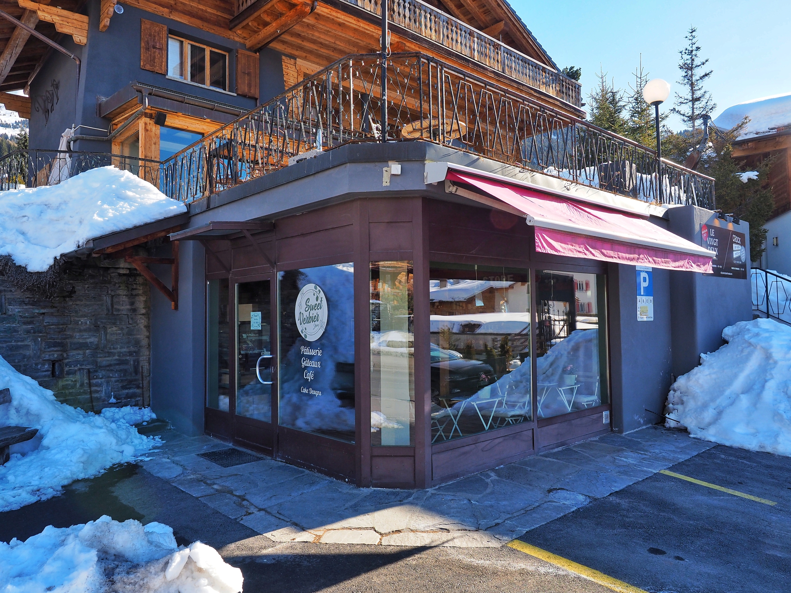 Exterior view 2