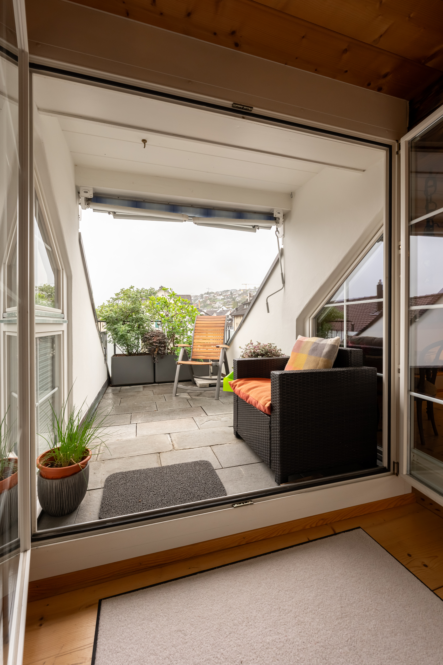 Interior view 7