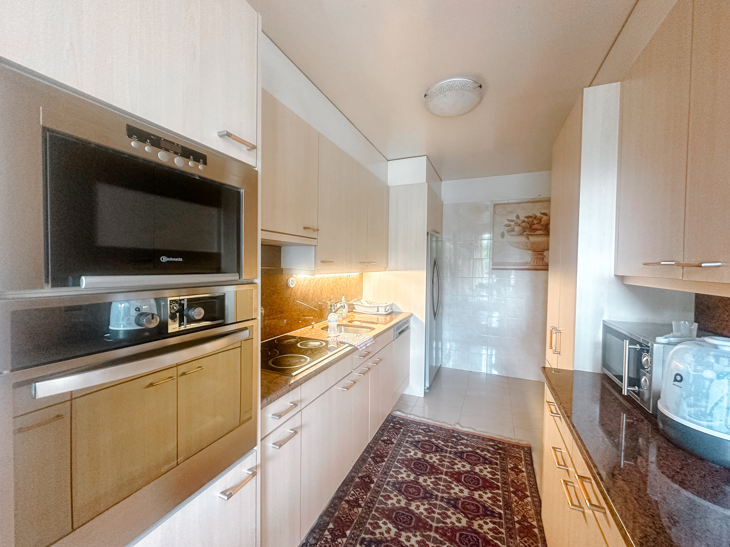Interior view 6