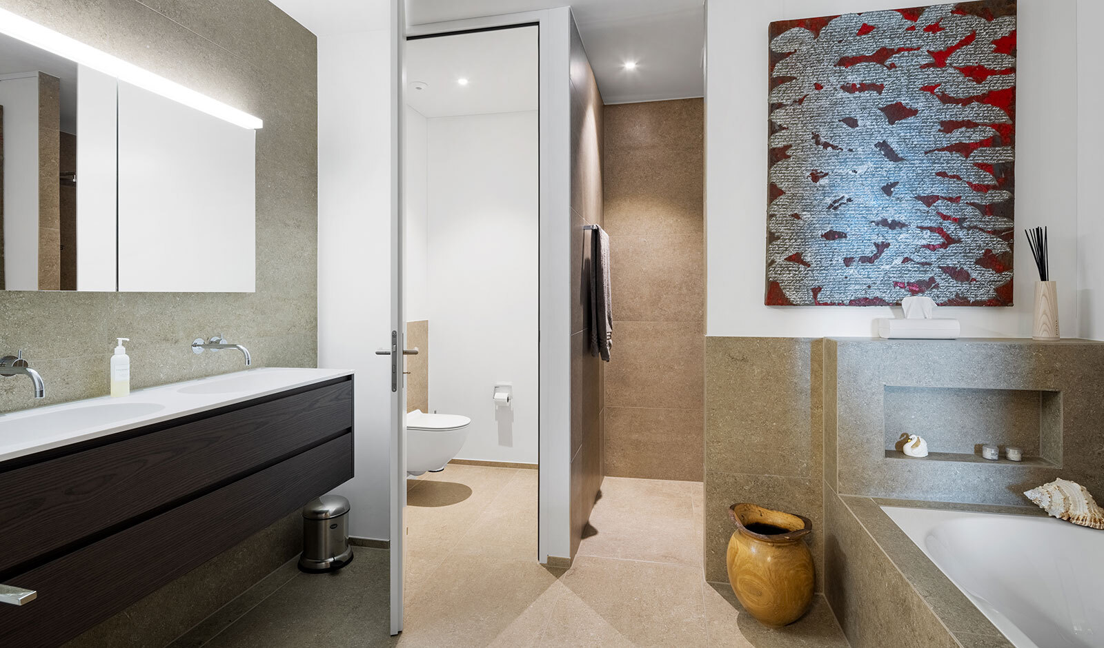 Interior view 5
