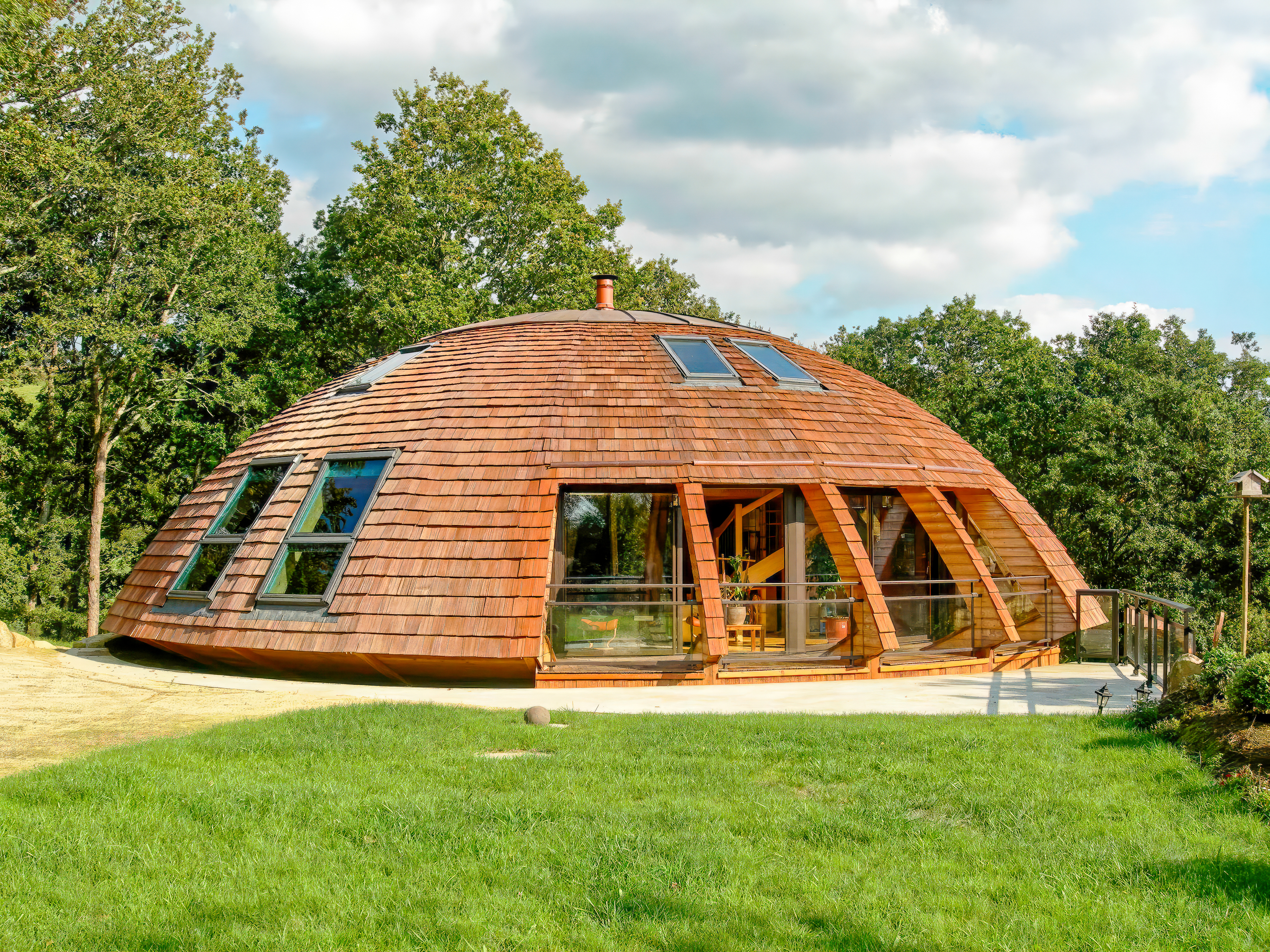 Domespace, la maison écologique qui respecte le climat : l'extérieur.