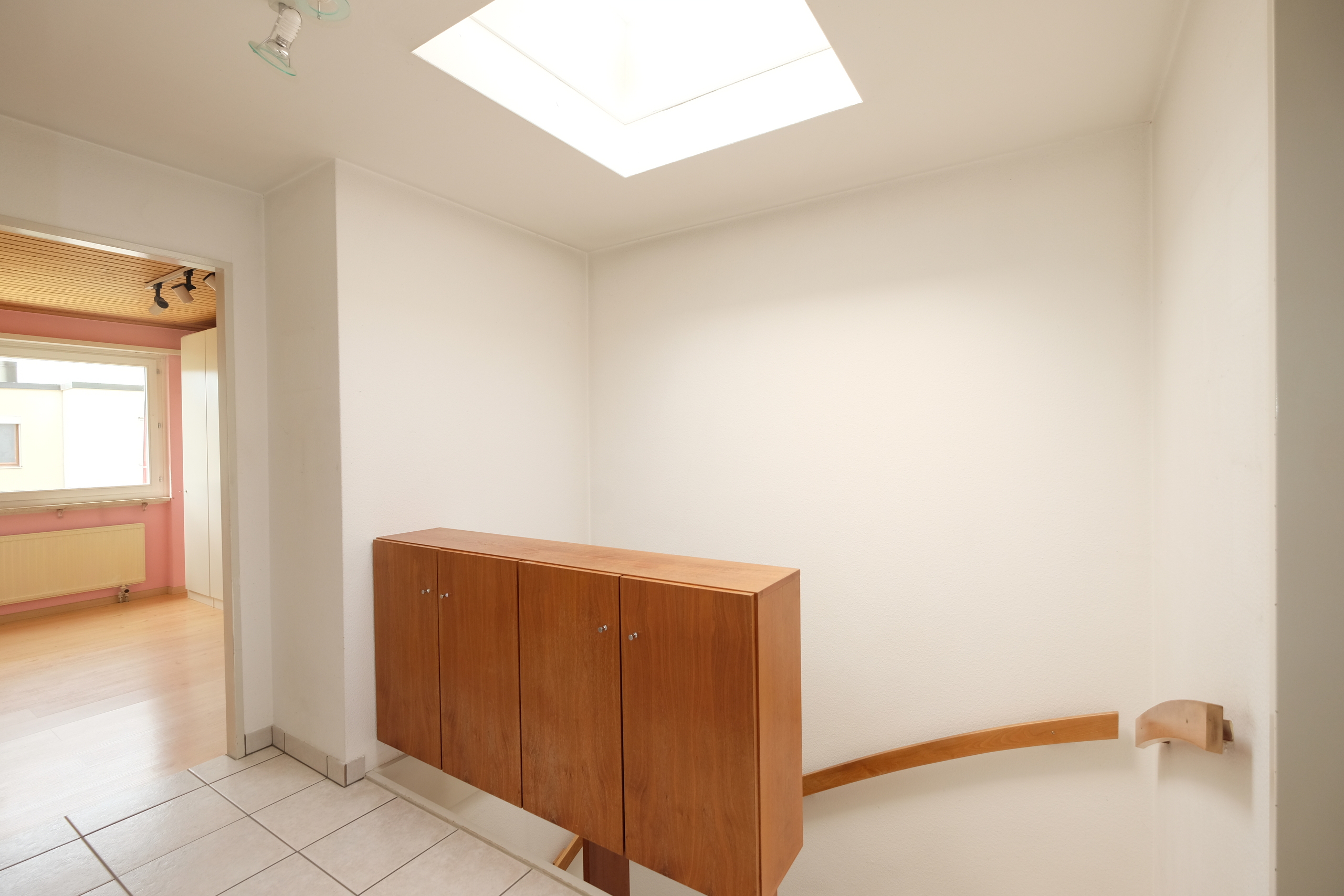 Gang mit Oblicht im OG  Gang mit Oblicht im OG