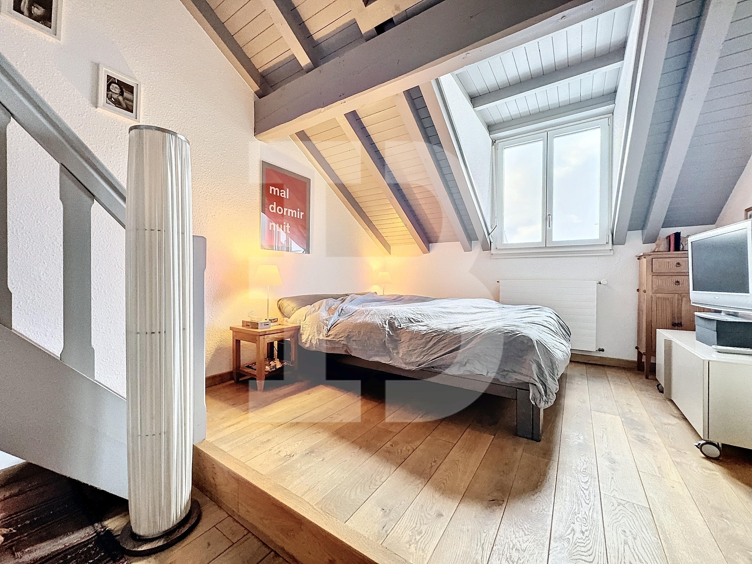 Chambre en duplex avec accès aux combles