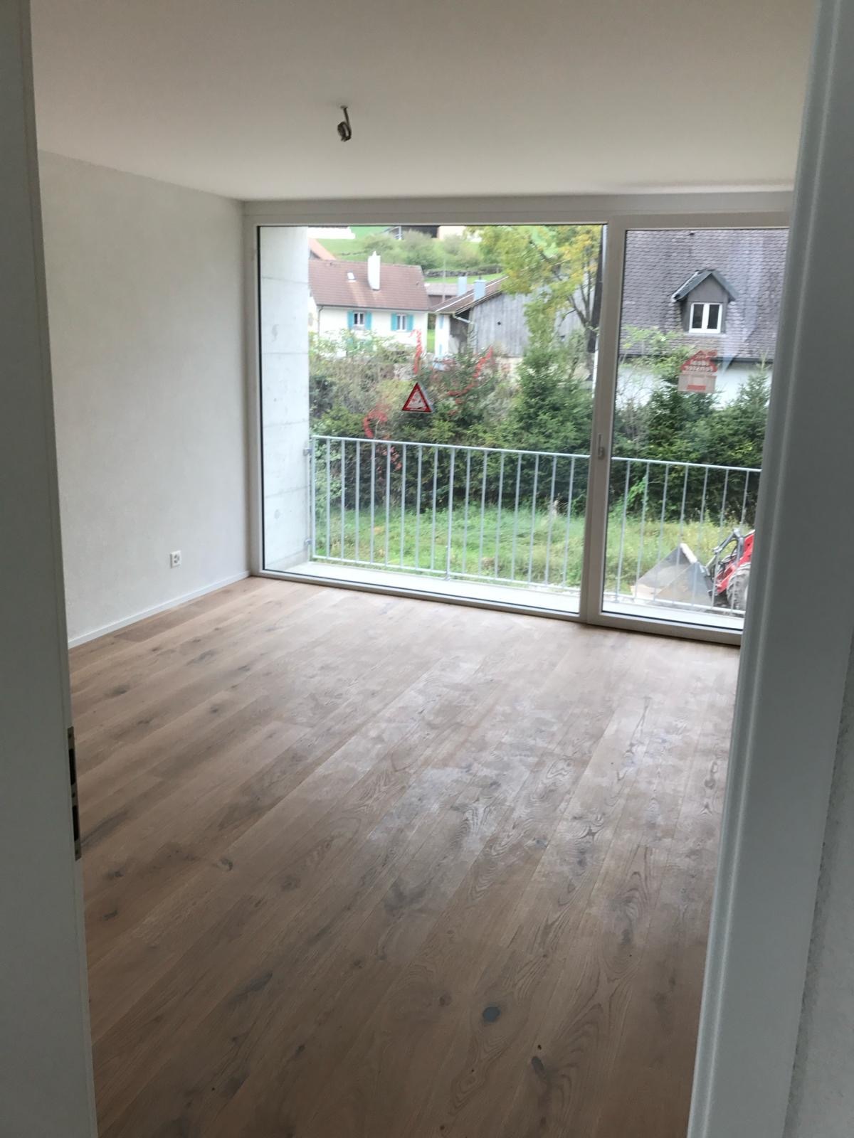 Une chambre à coucher avec un vaste balcon privatif Une chambre à coucher avec un vaste balcon privatif