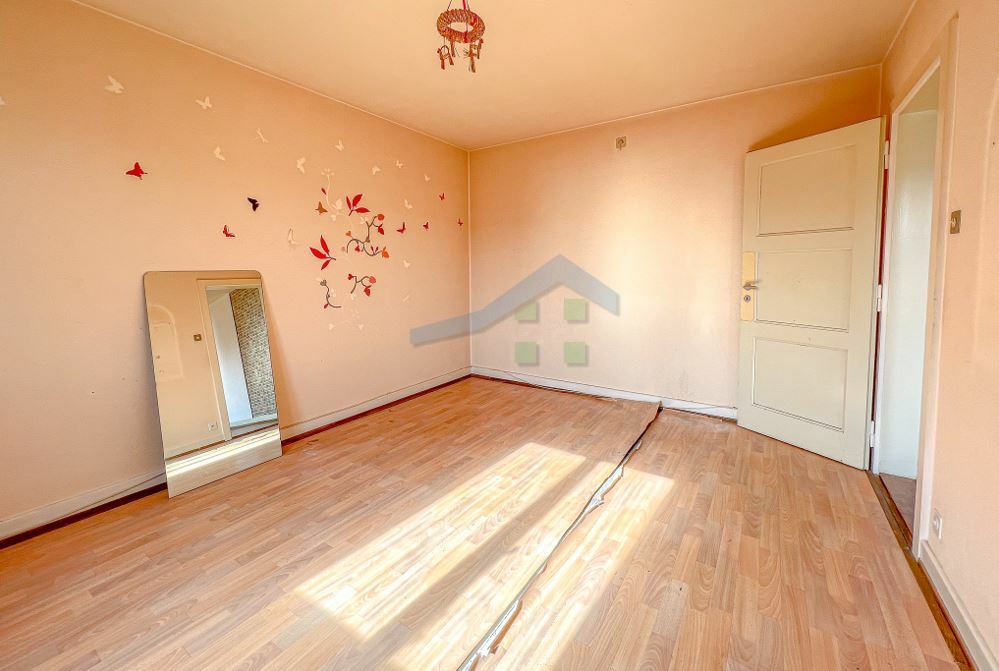 Rez-de-chaussée (appartement de 2.5 pièces) - chambre