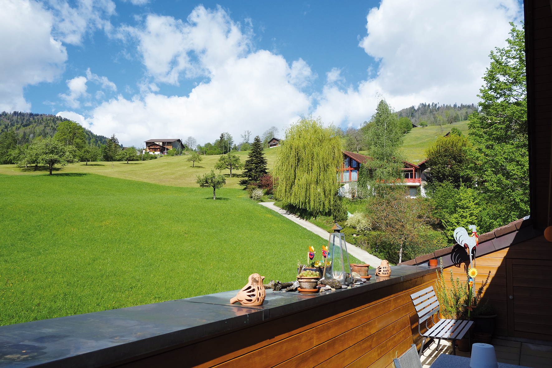 Terrasse mit unverbaubarem Blick ins Grüne Terrasse mit unverbaubarem Blick ins Grüne