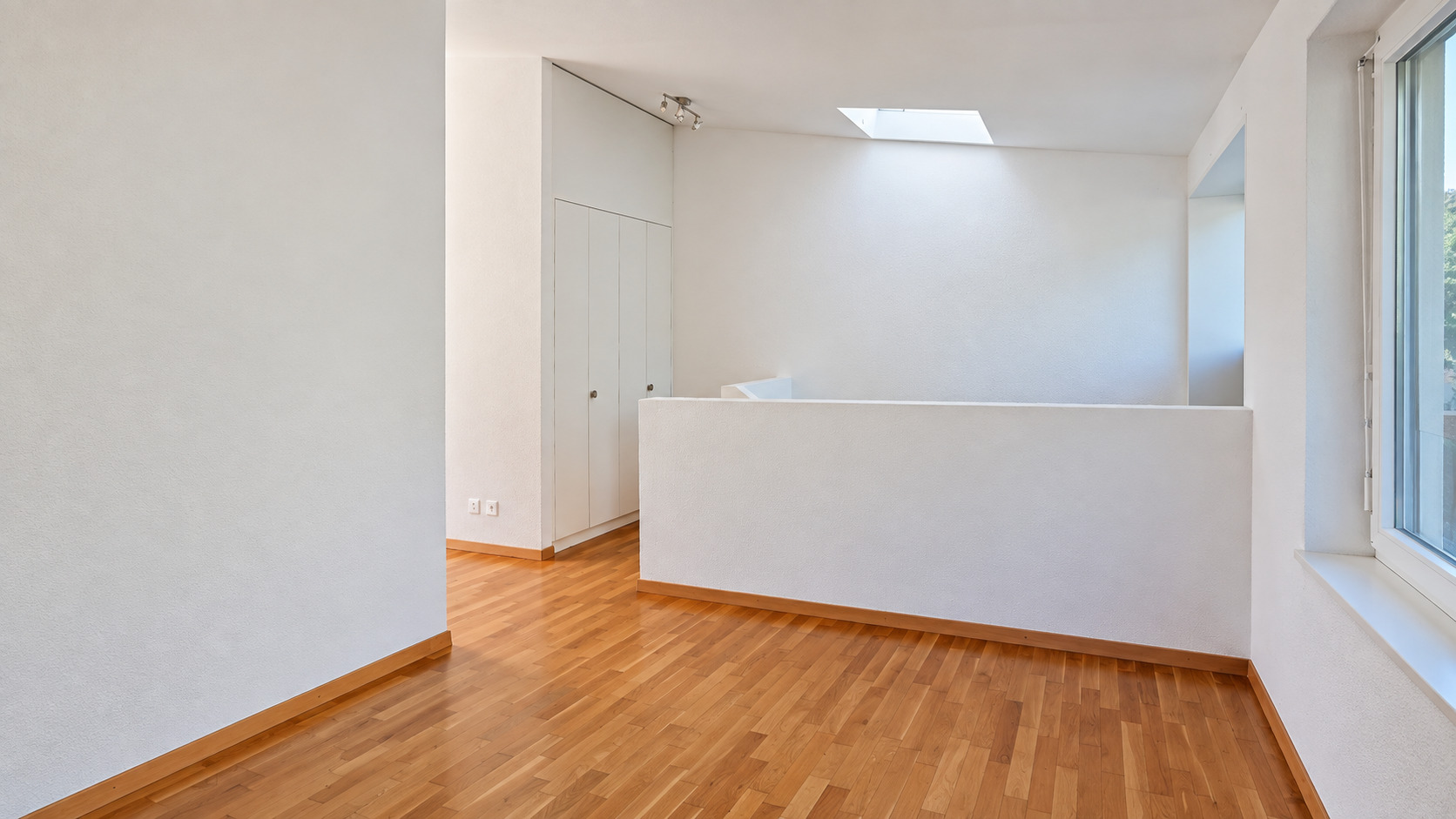 Interior view 2