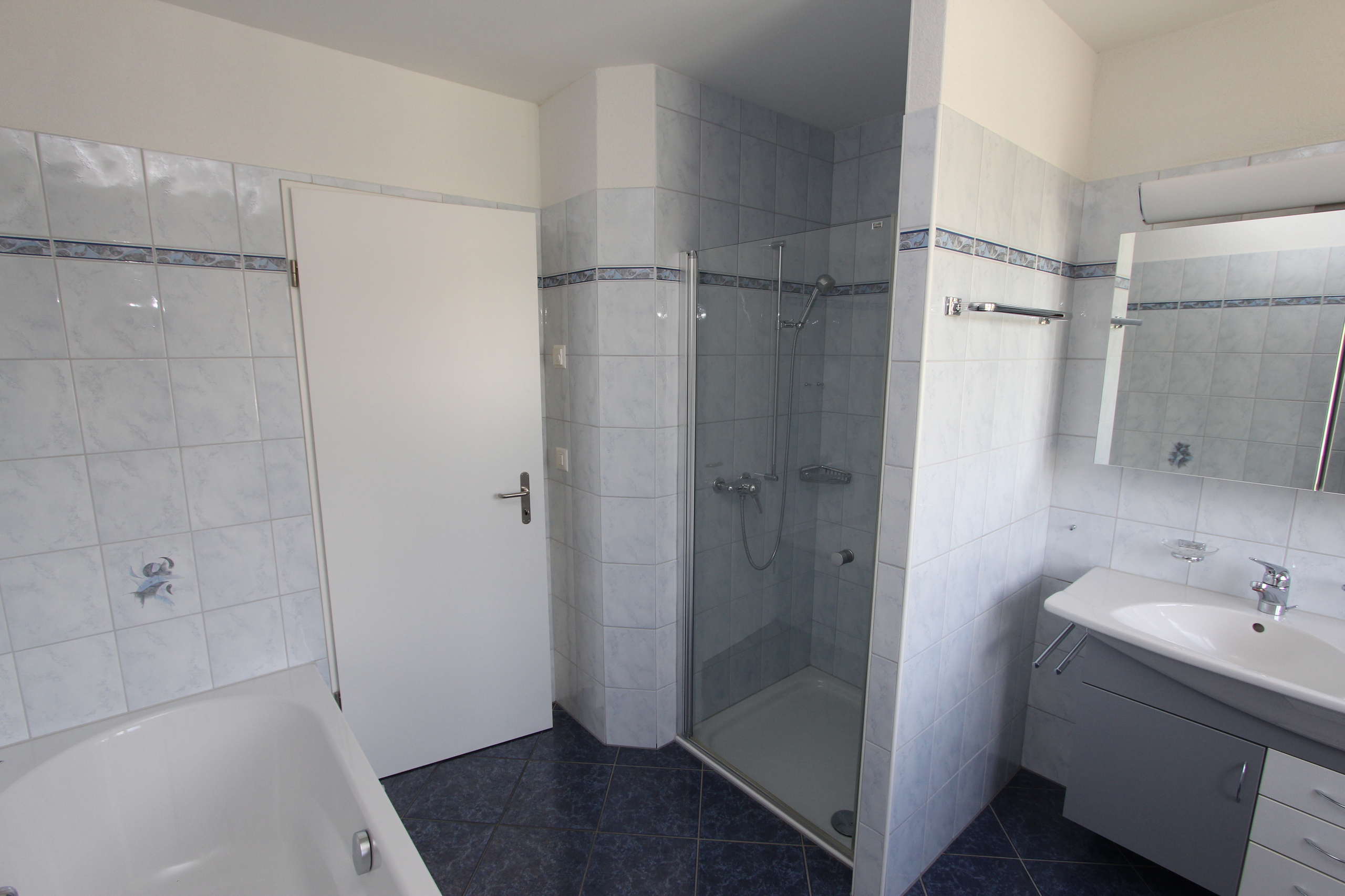 Interior view 4