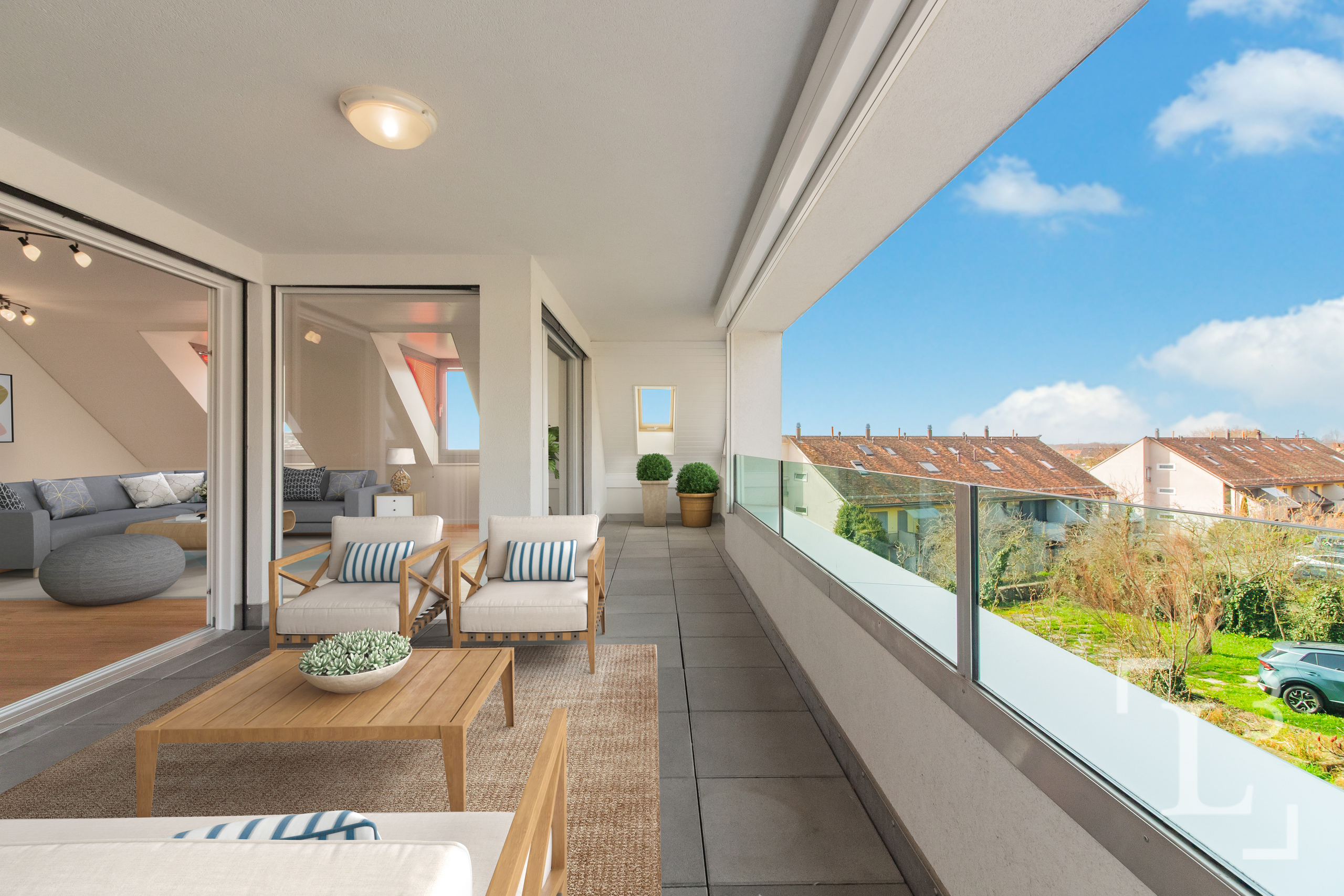 Home staging (meubles uniquement!) : Balcon Ouest