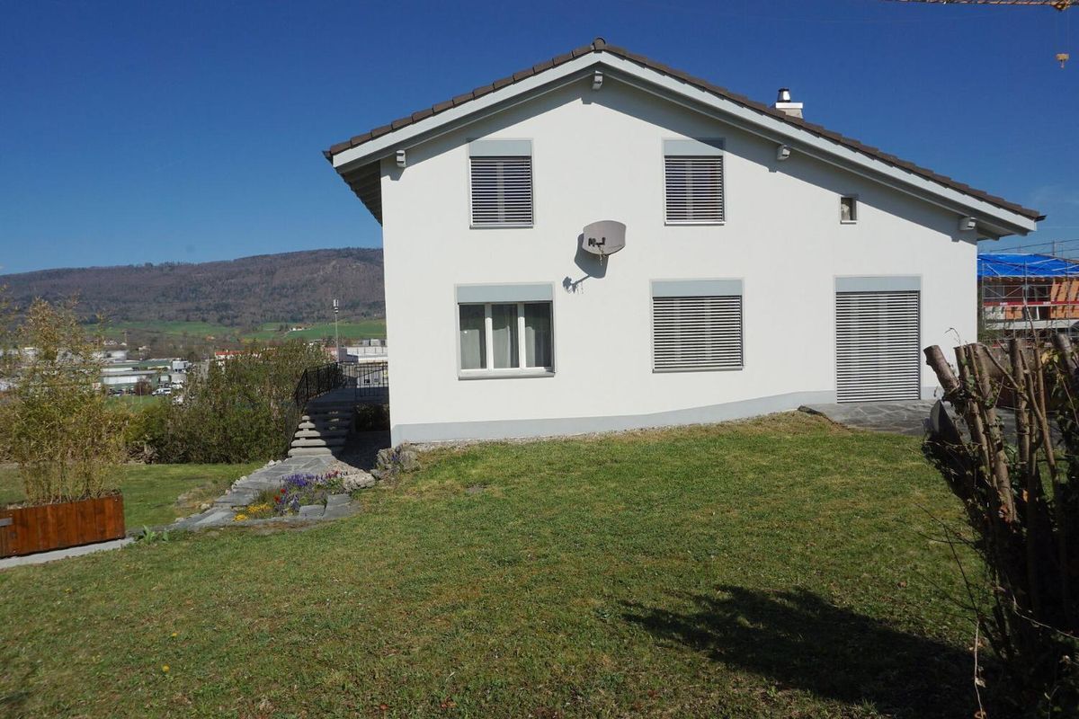 Photo 5