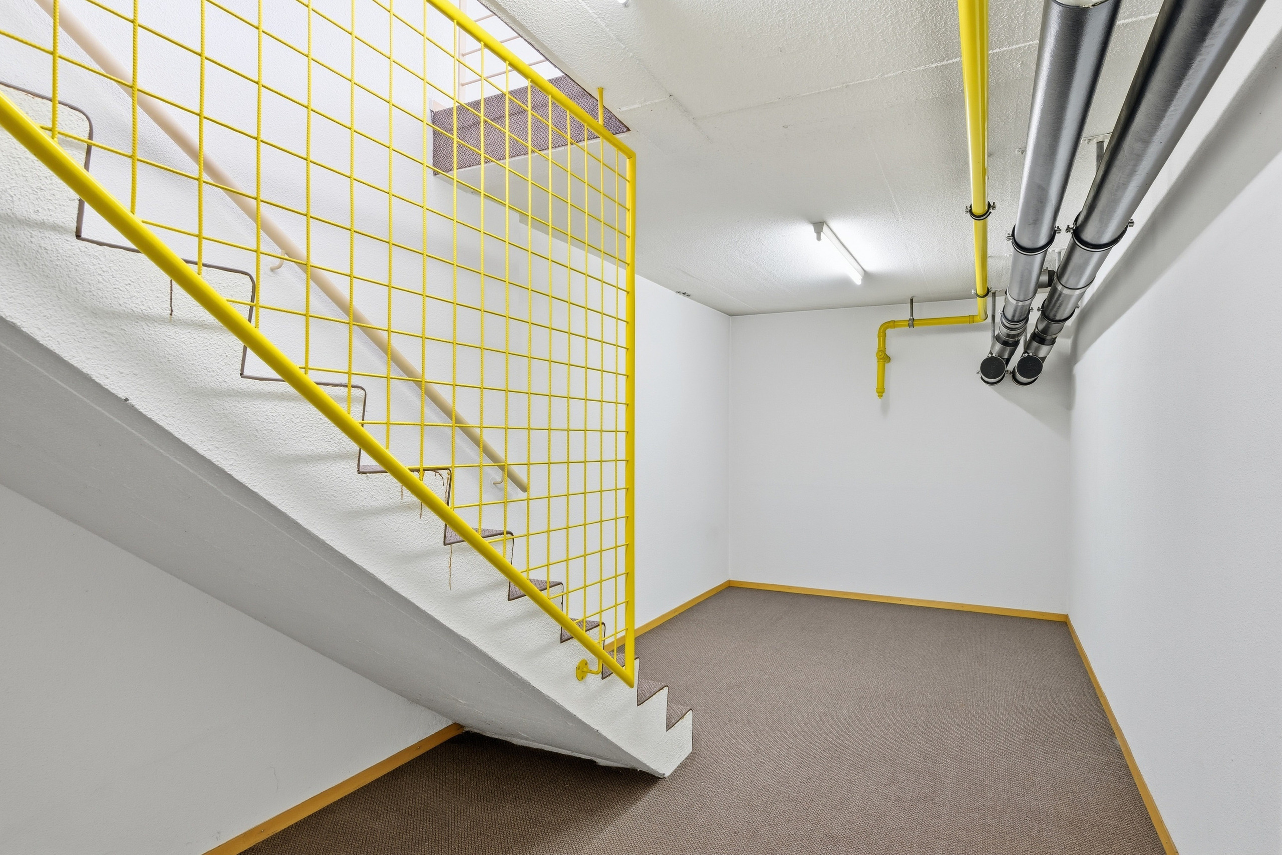 Interior view 9