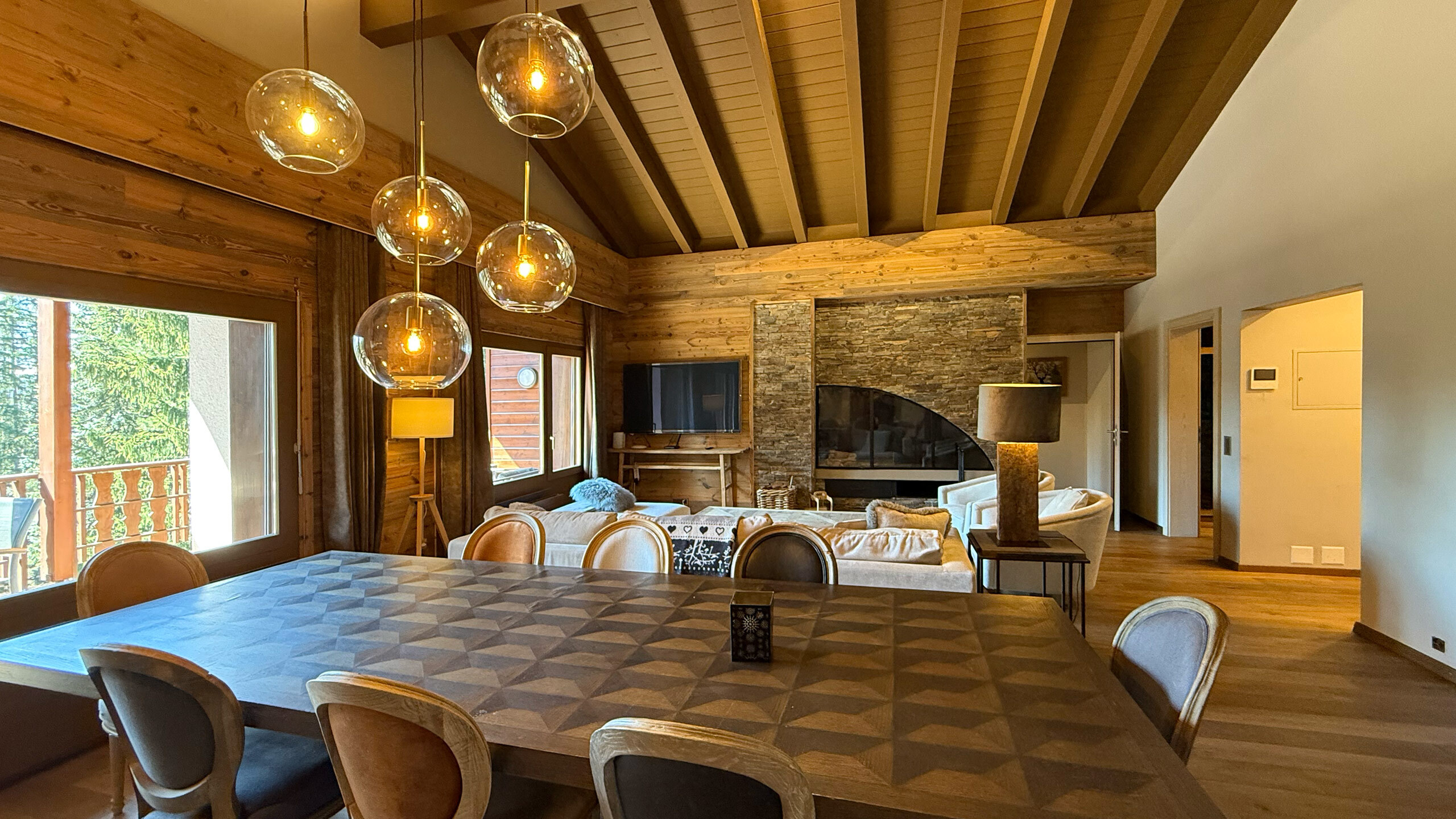 Living room (View 4)