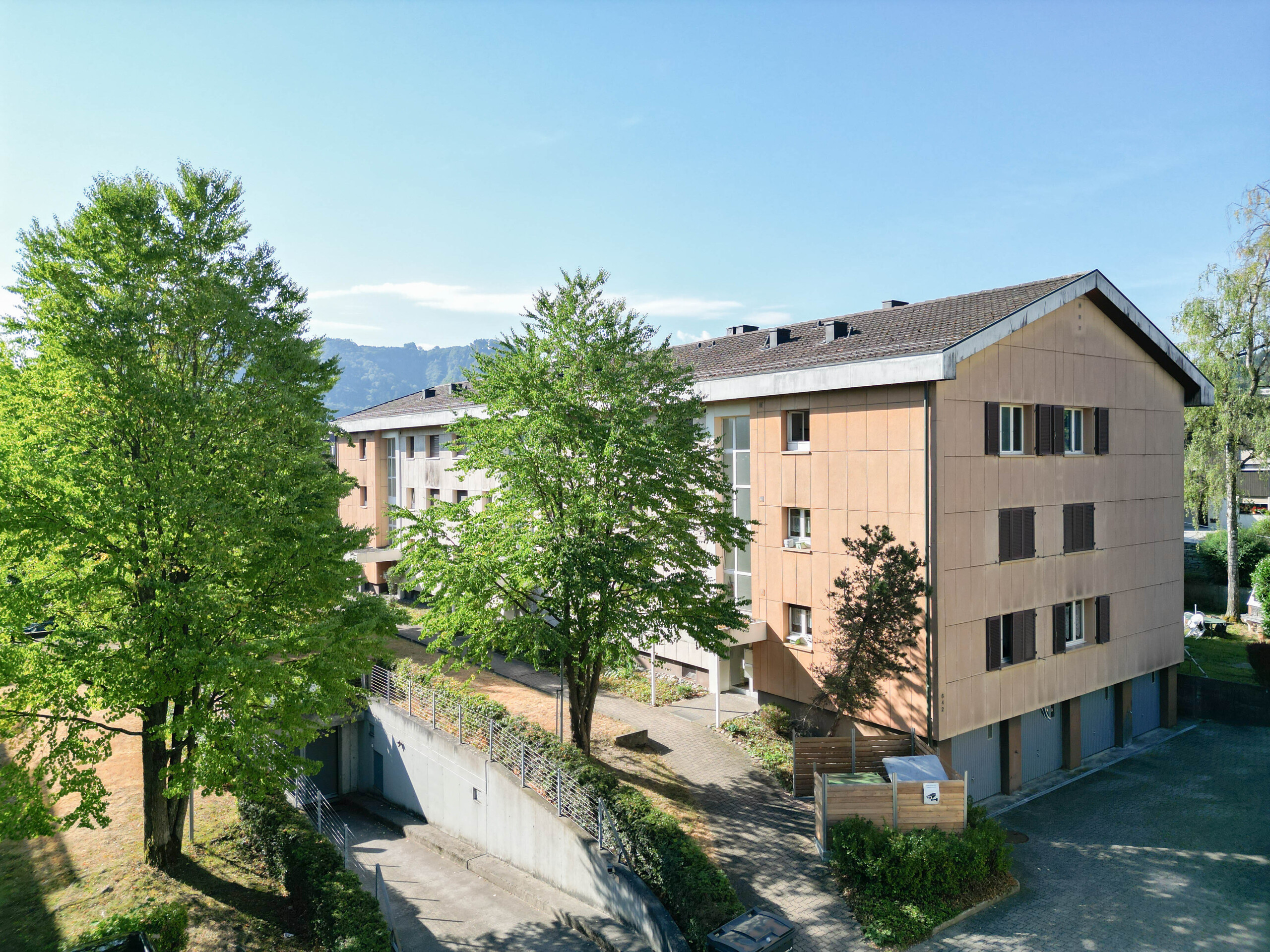 Exterior view 3