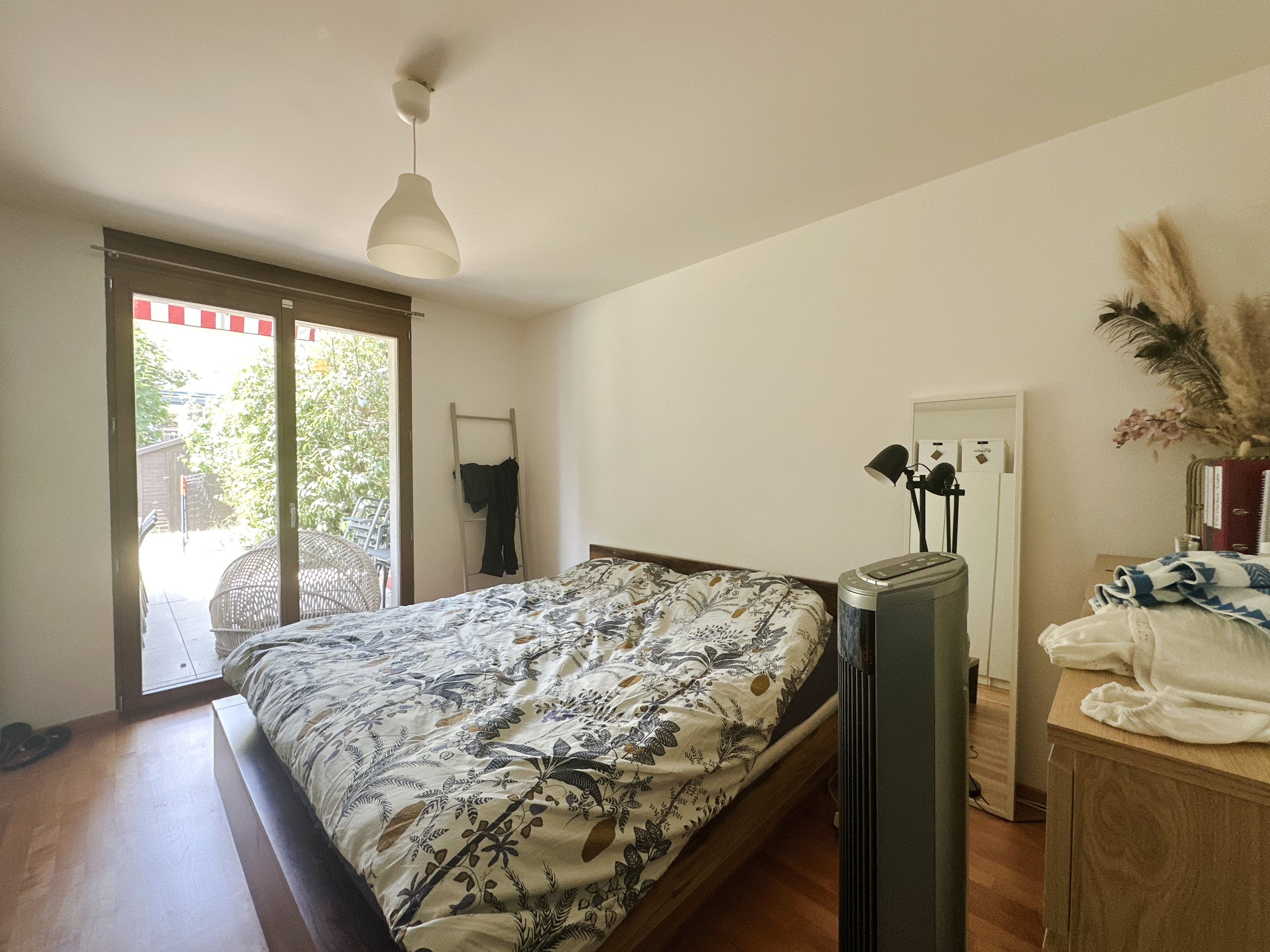 Interior view 8