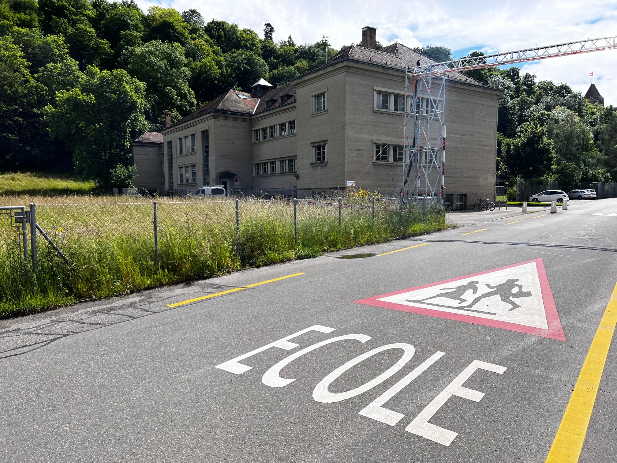 Ecole à 800m  Ecole à 800m