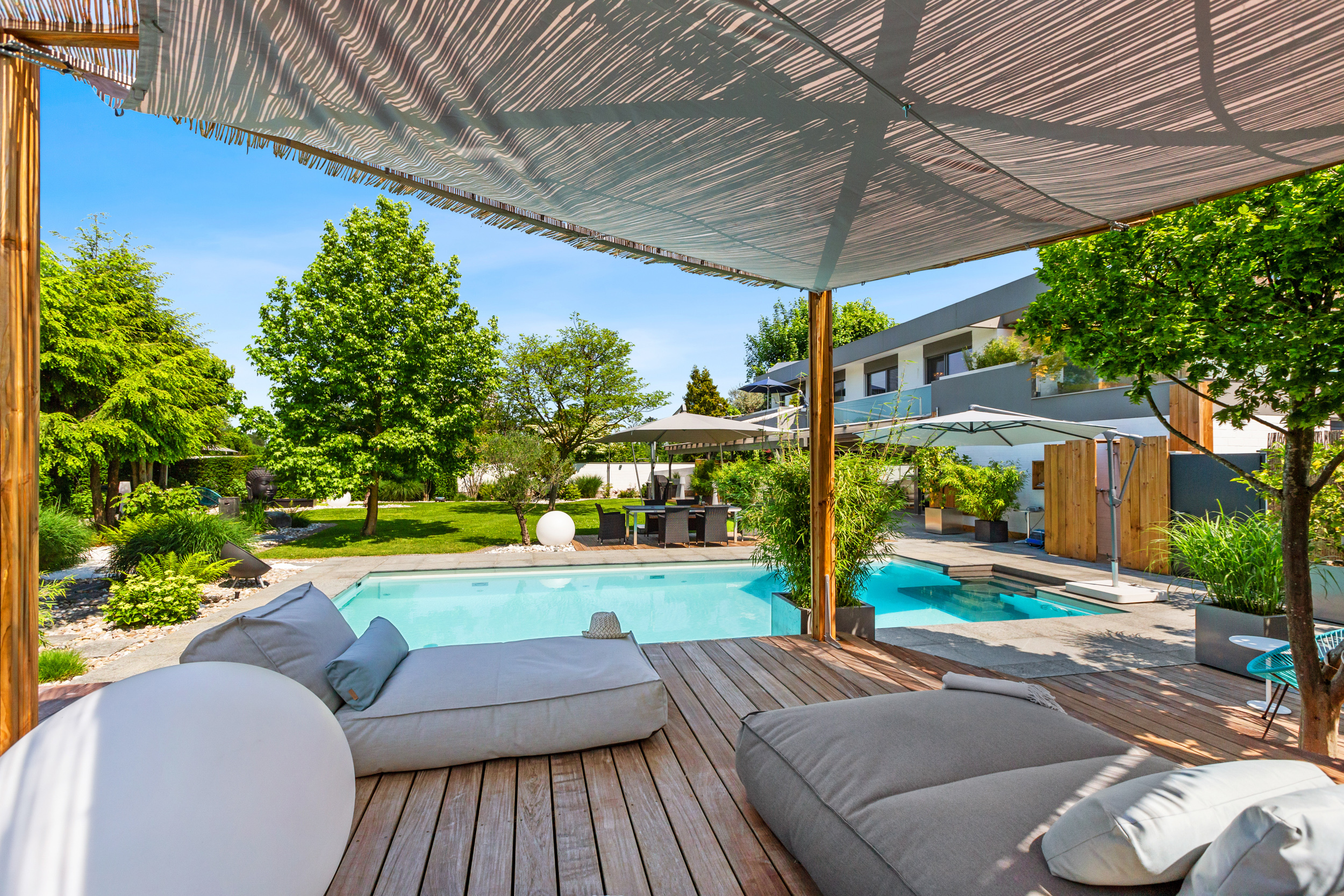 Ruhig, exklusive Lage.