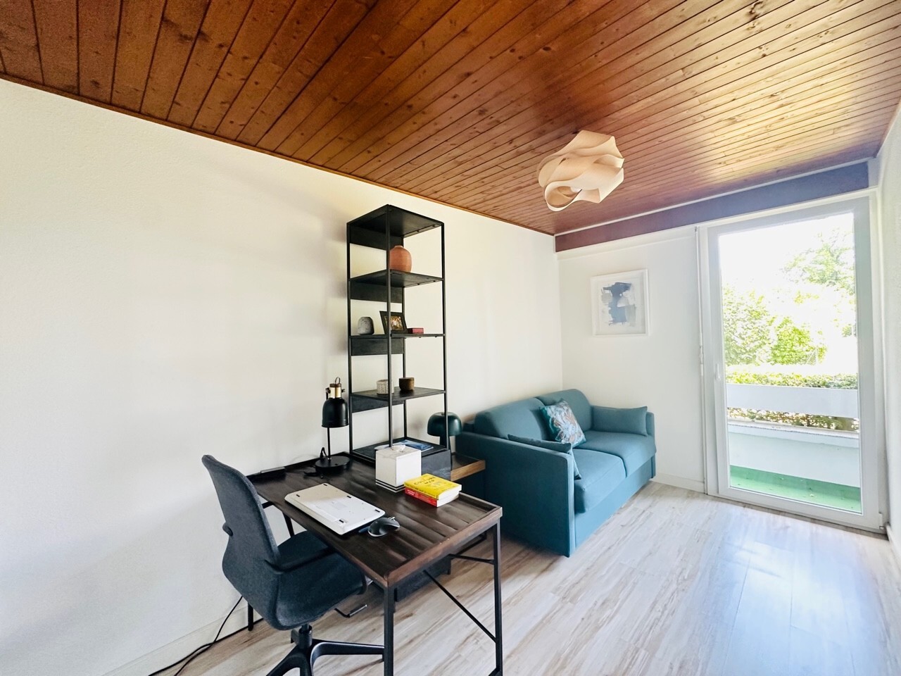 Interior view 7