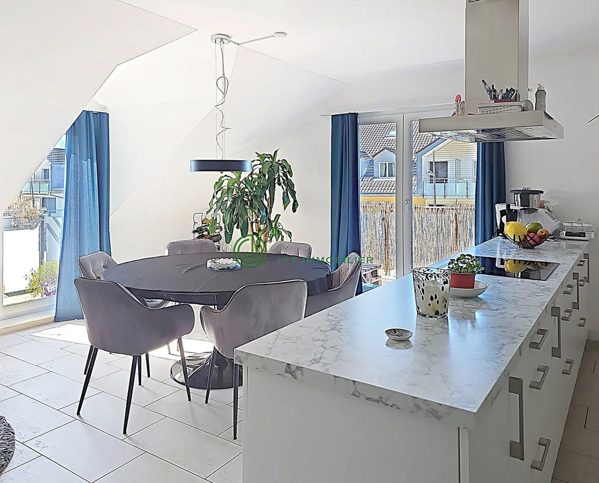 Interior view 2