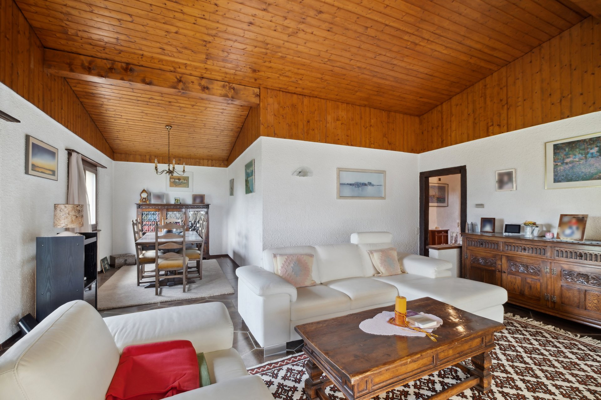 Wohn-/Esszimmer Wohn-/Esszimmer