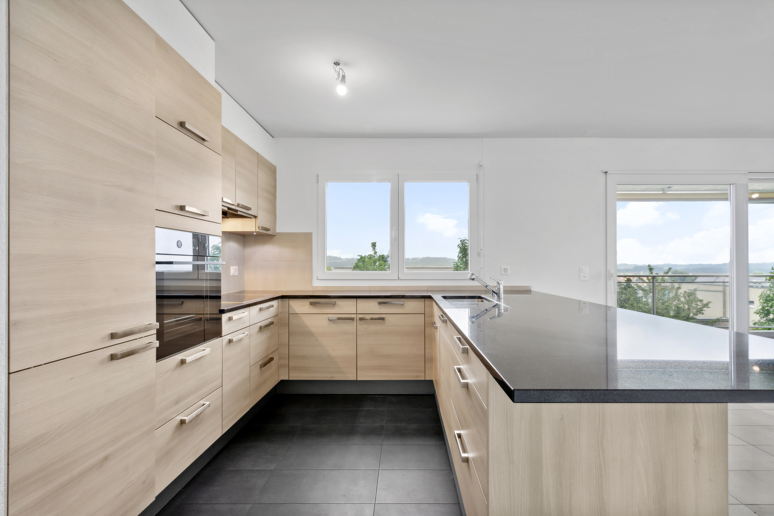 Vollständig ausgestattete Küche Vollständig ausgestattete Küche