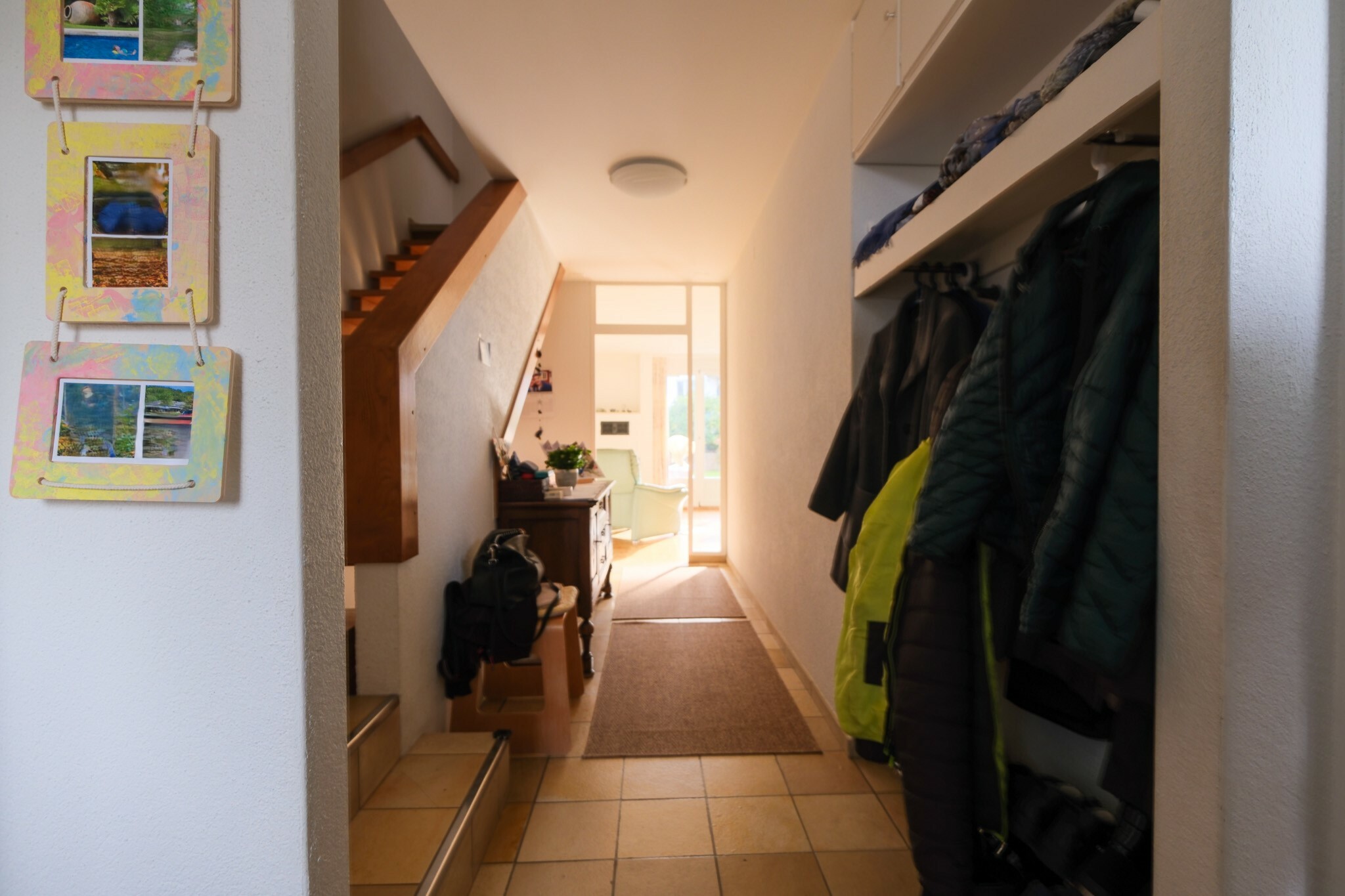 Eingang mit Garderobe