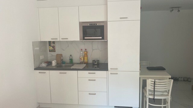 1.5 Zi. Wohnung im 1.OG, zeitlose Einbauküche