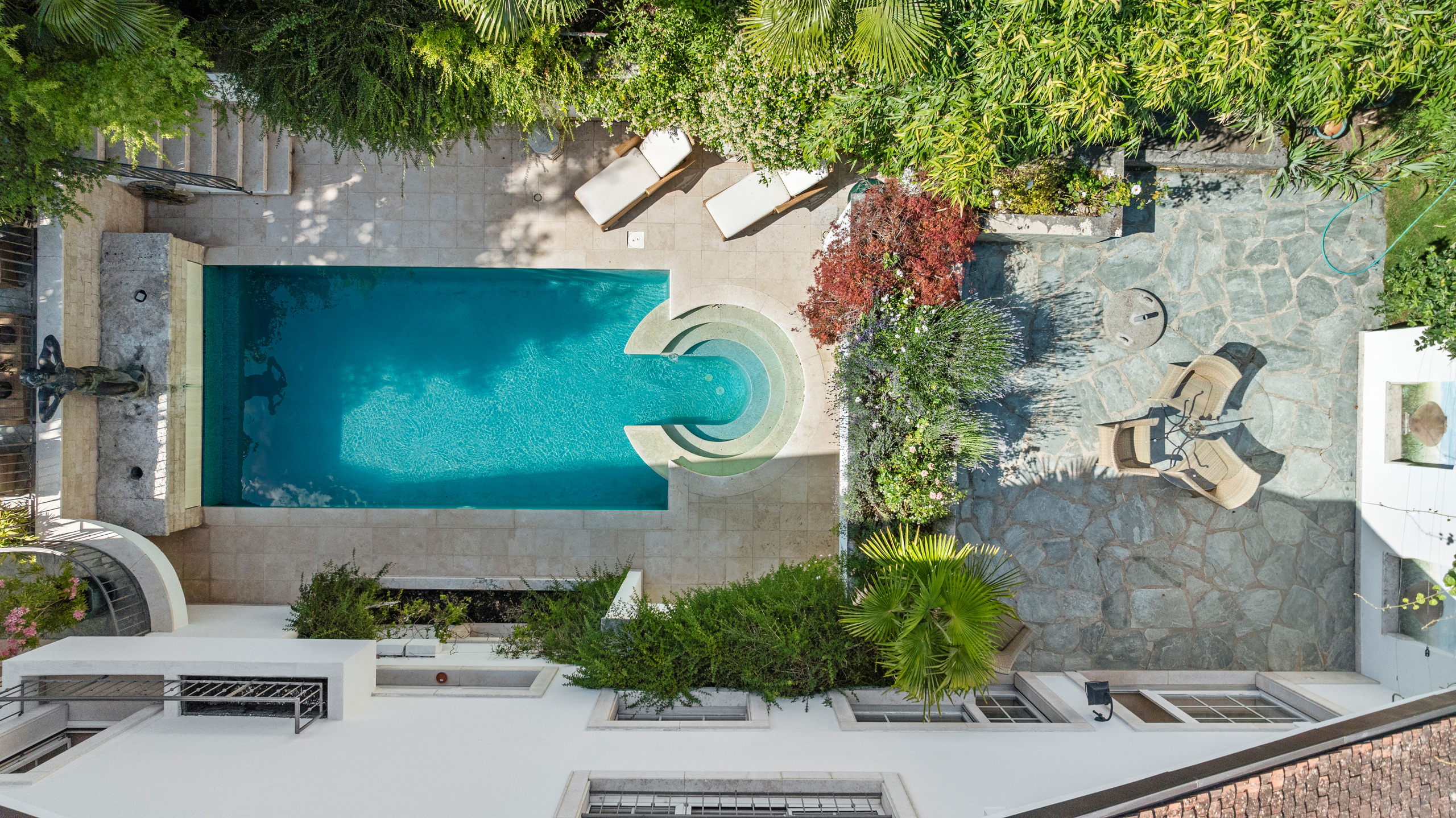 Piscine et jacuzzi