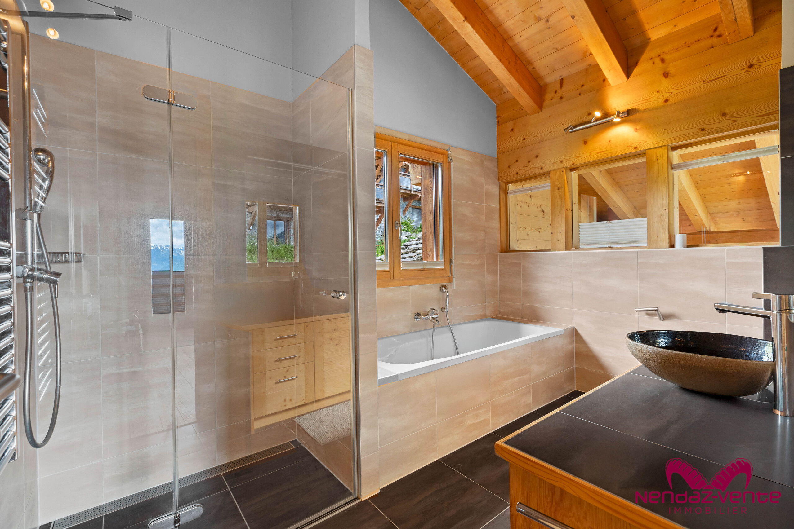 Interior view 5