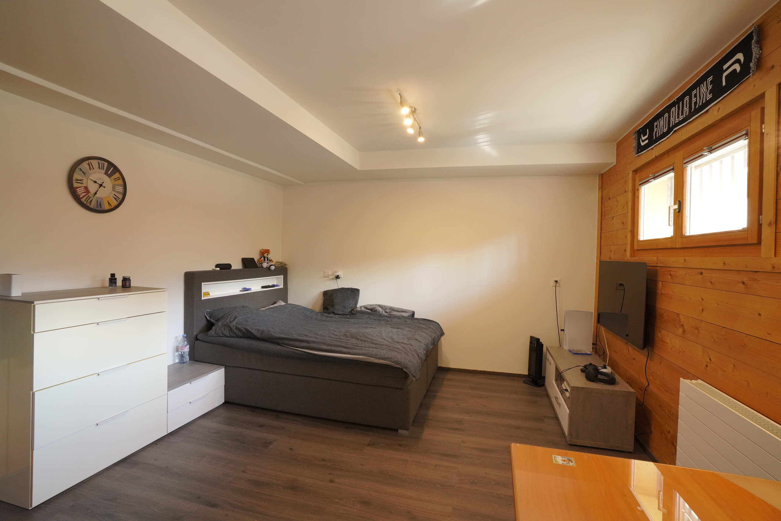Appartement de 5.5 pièces : chambre à coucher