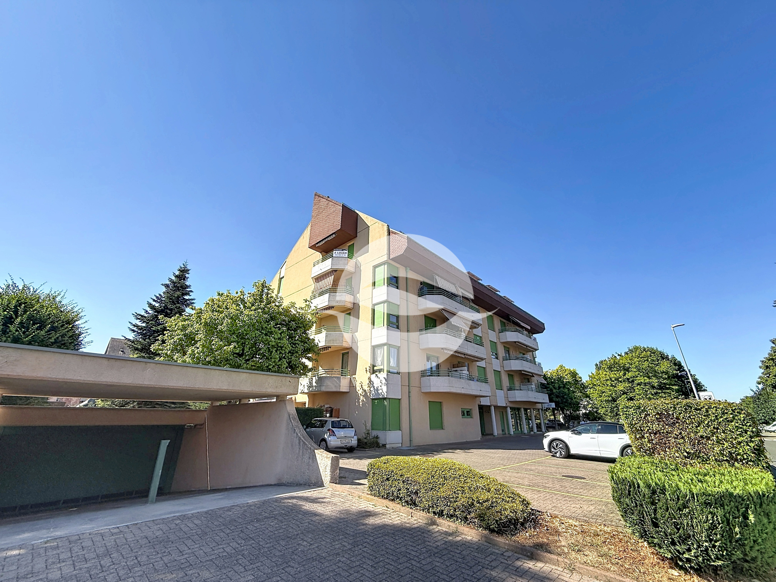 Immeuble en PPE avec accès au garage Immeuble en PPE avec accès au garage
