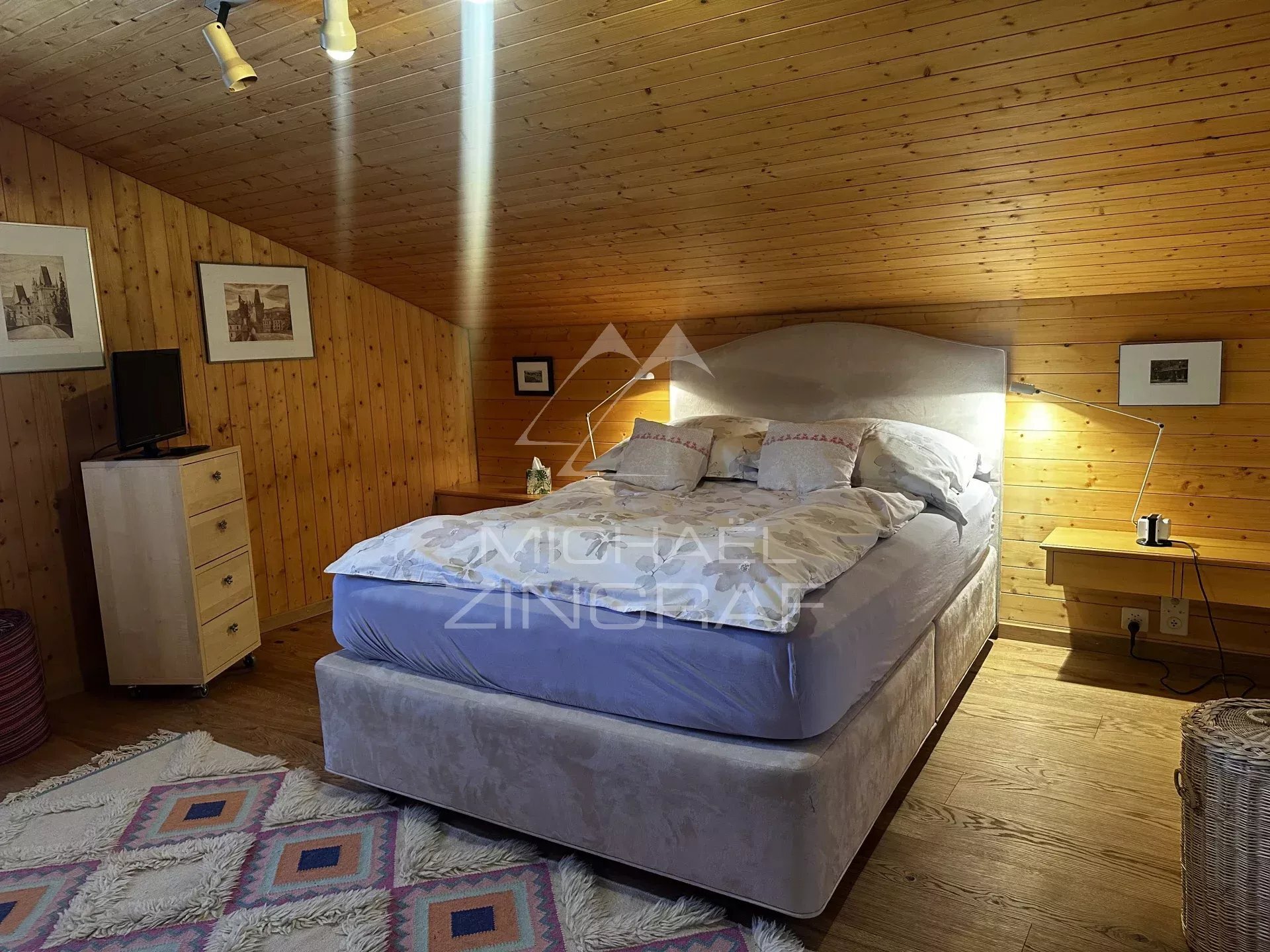 Photo 5