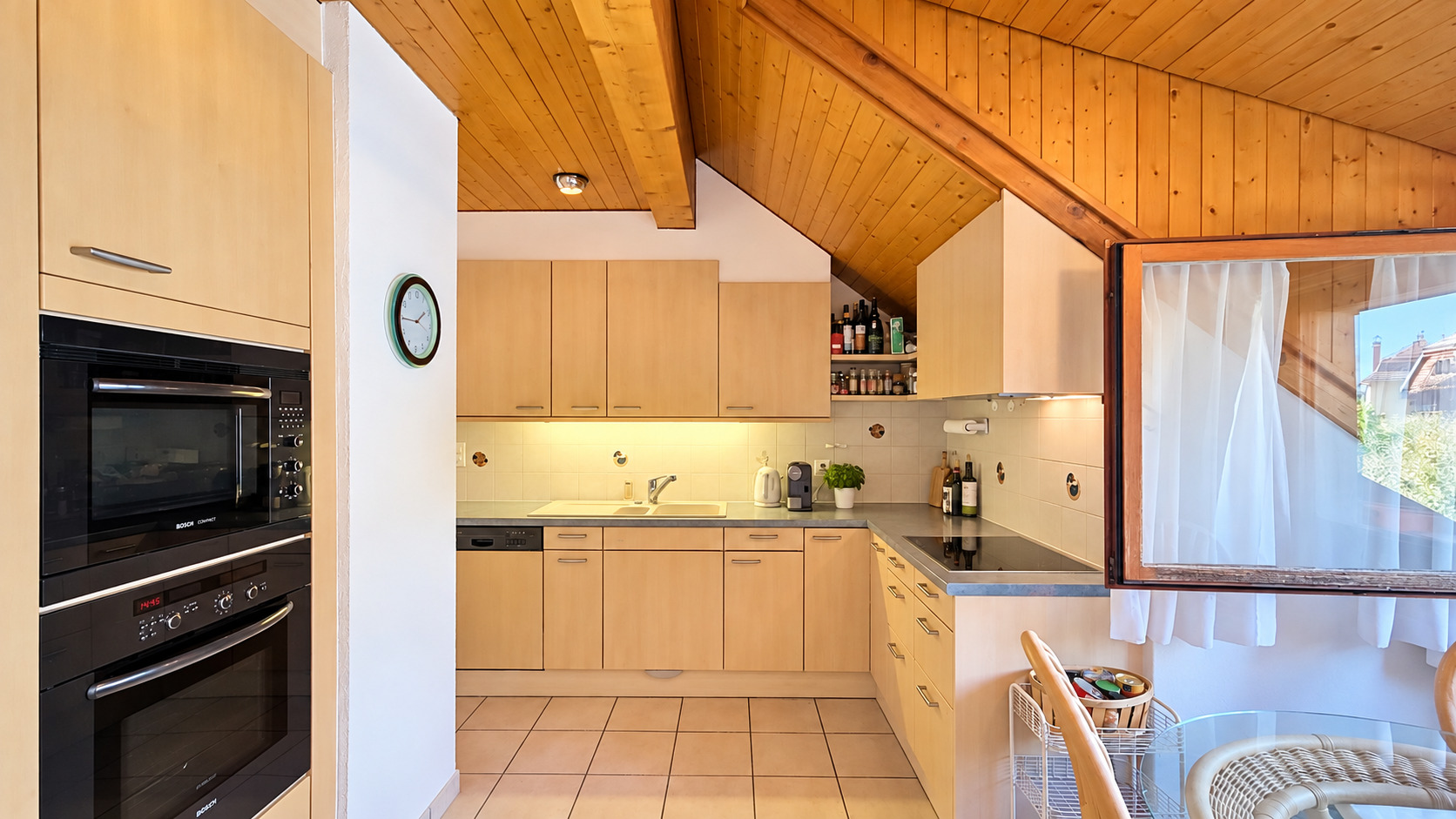 Interior view 3
