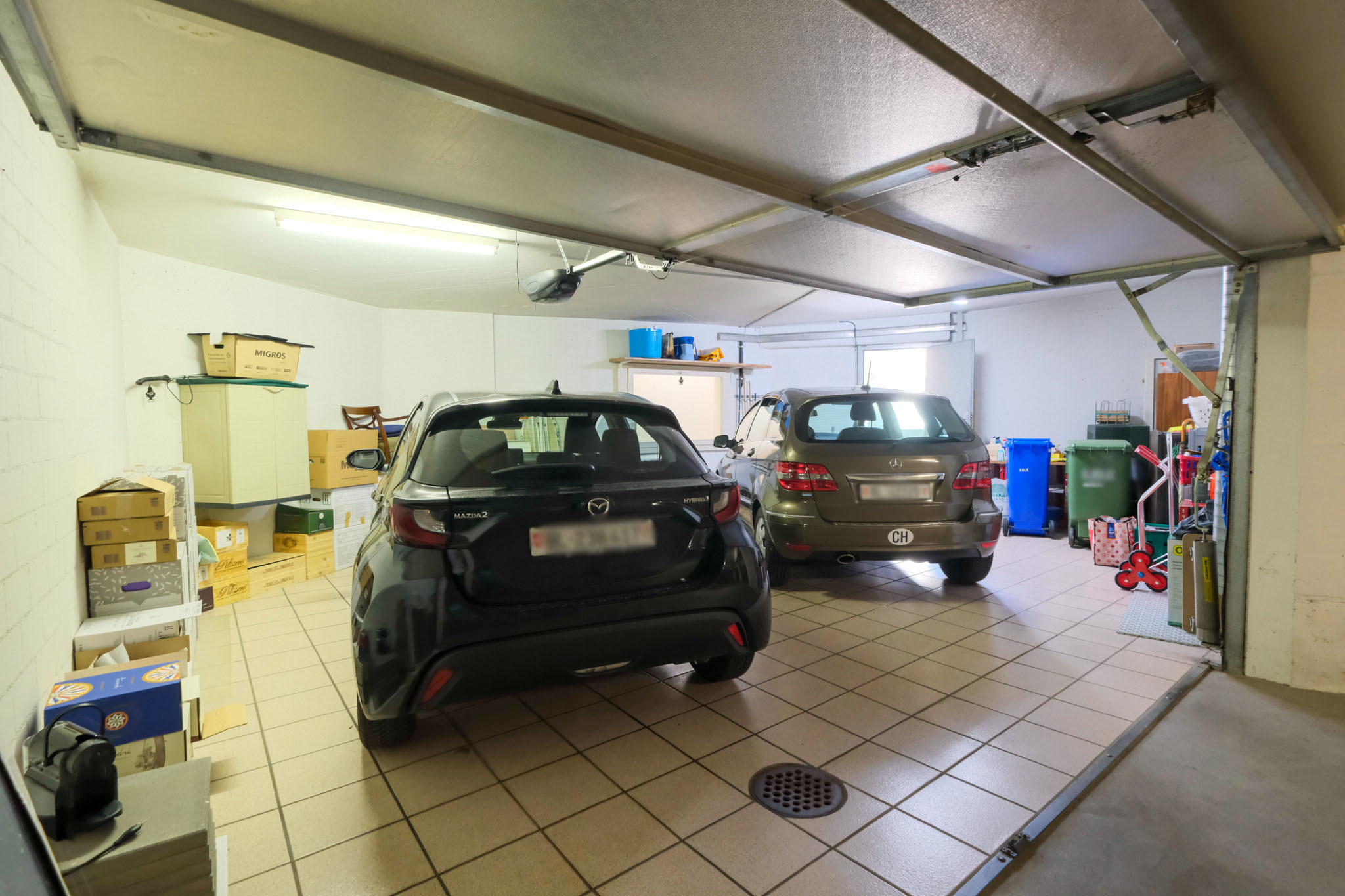 Doppelgarage in der Einstellhalle