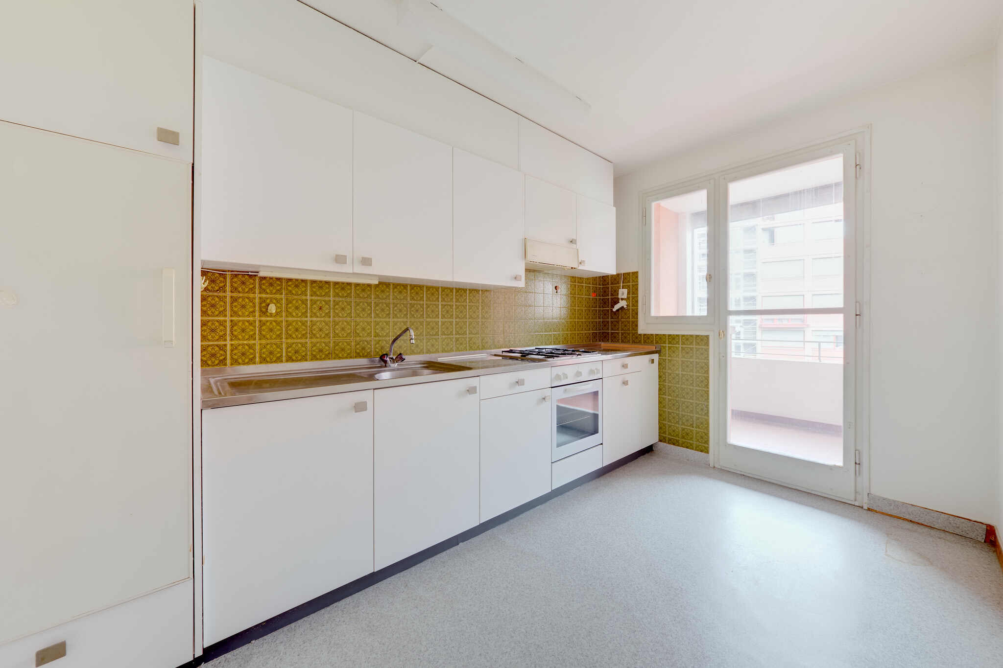 Interior view 7