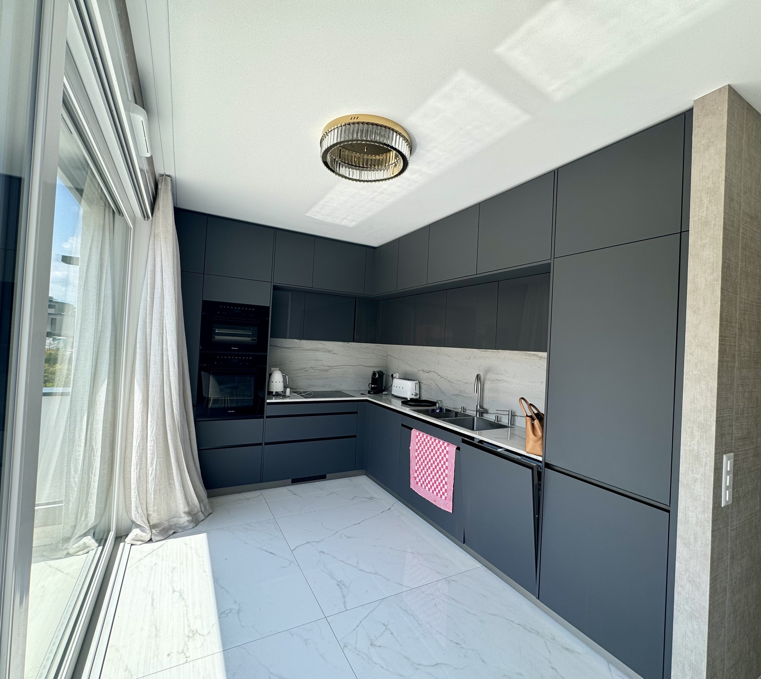 Interior view 2