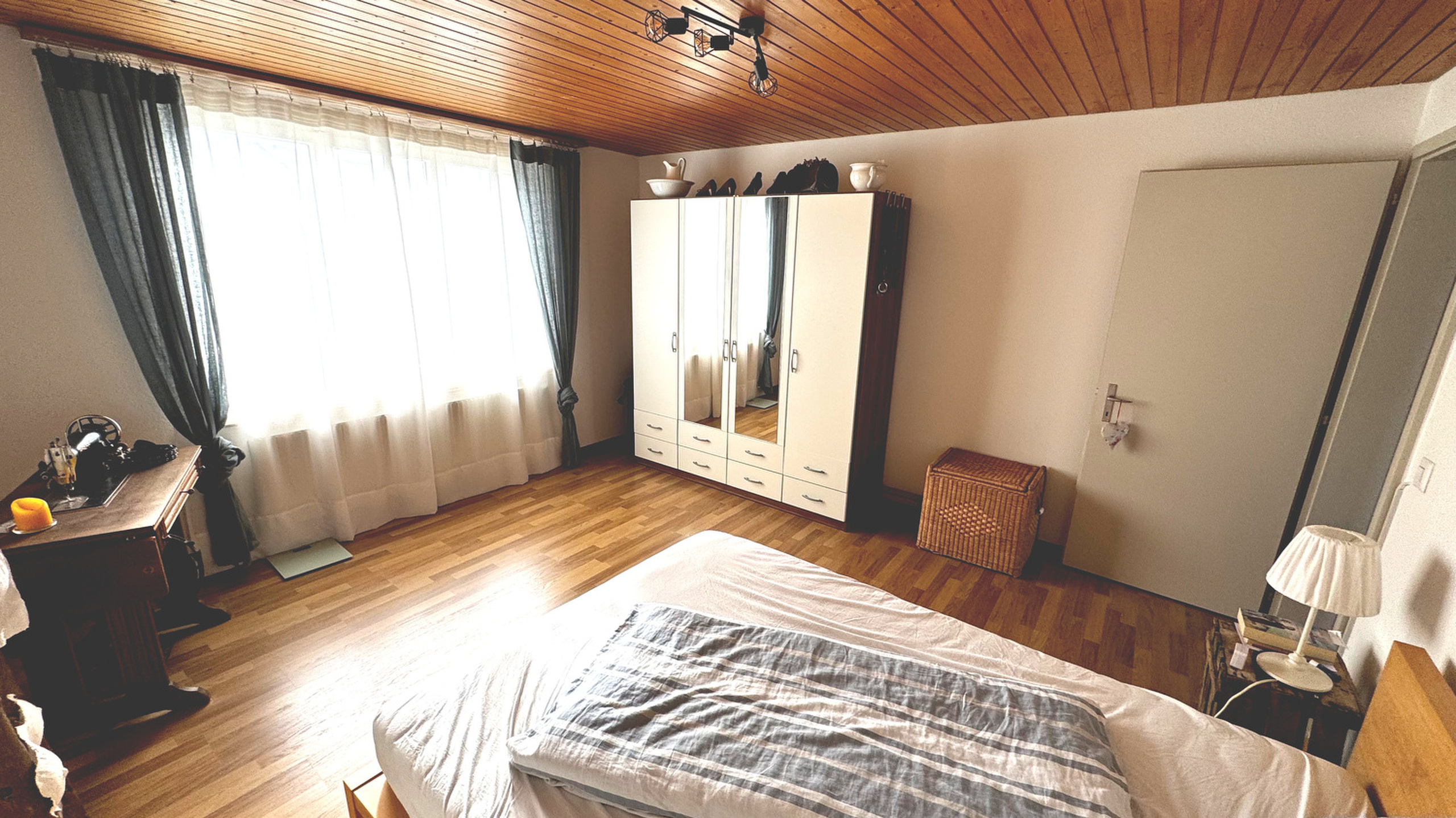 Photo 8